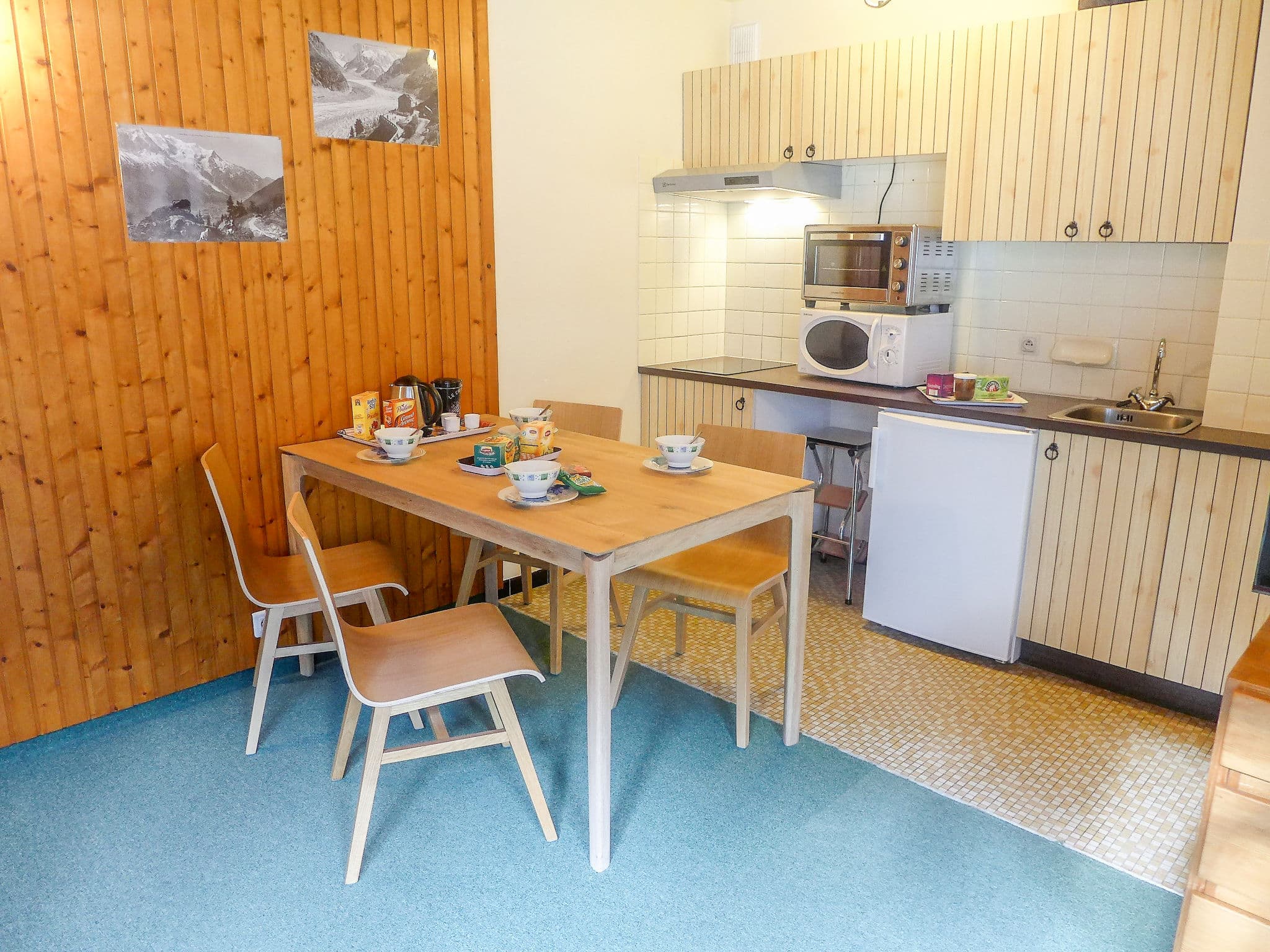 Kitchen / Dining Room