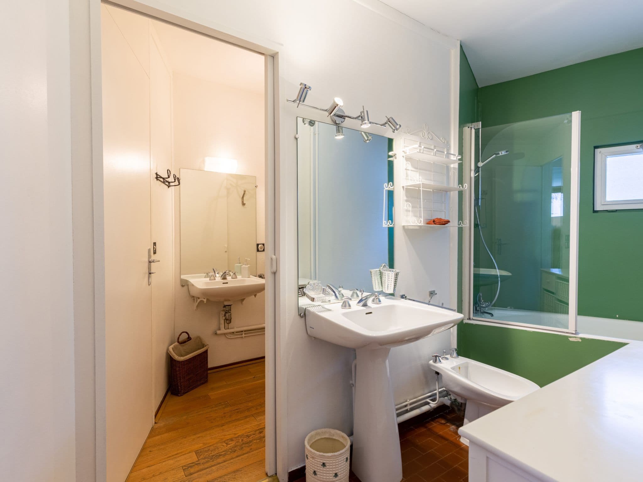Bathroom / Wellness