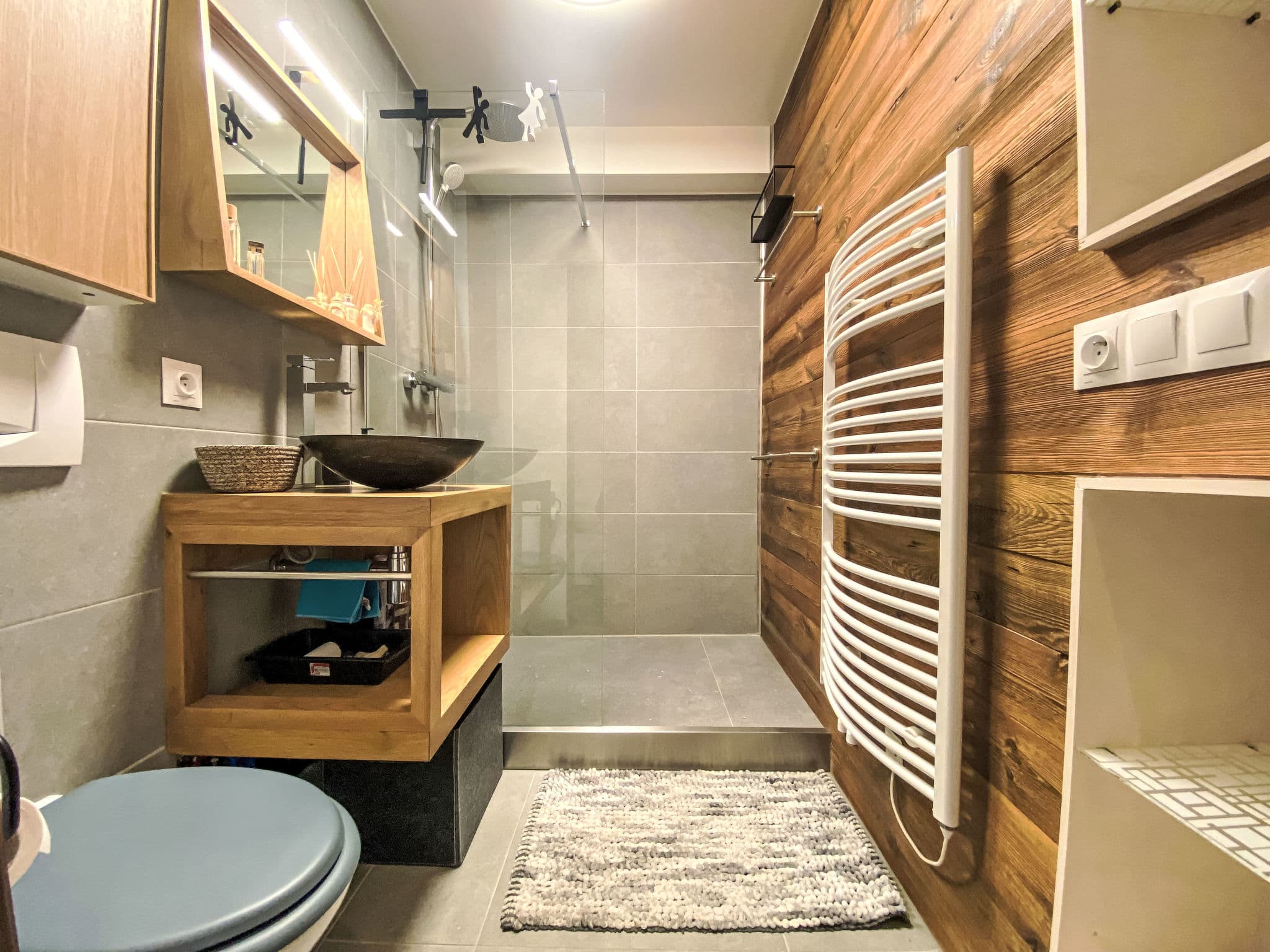 Bathroom / Wellness