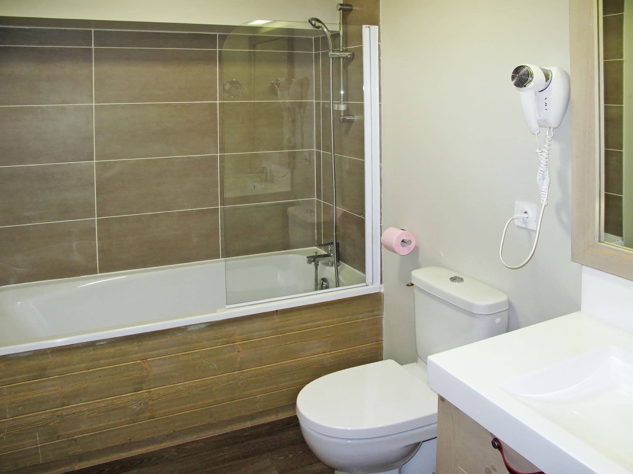 Bathroom / Wellness