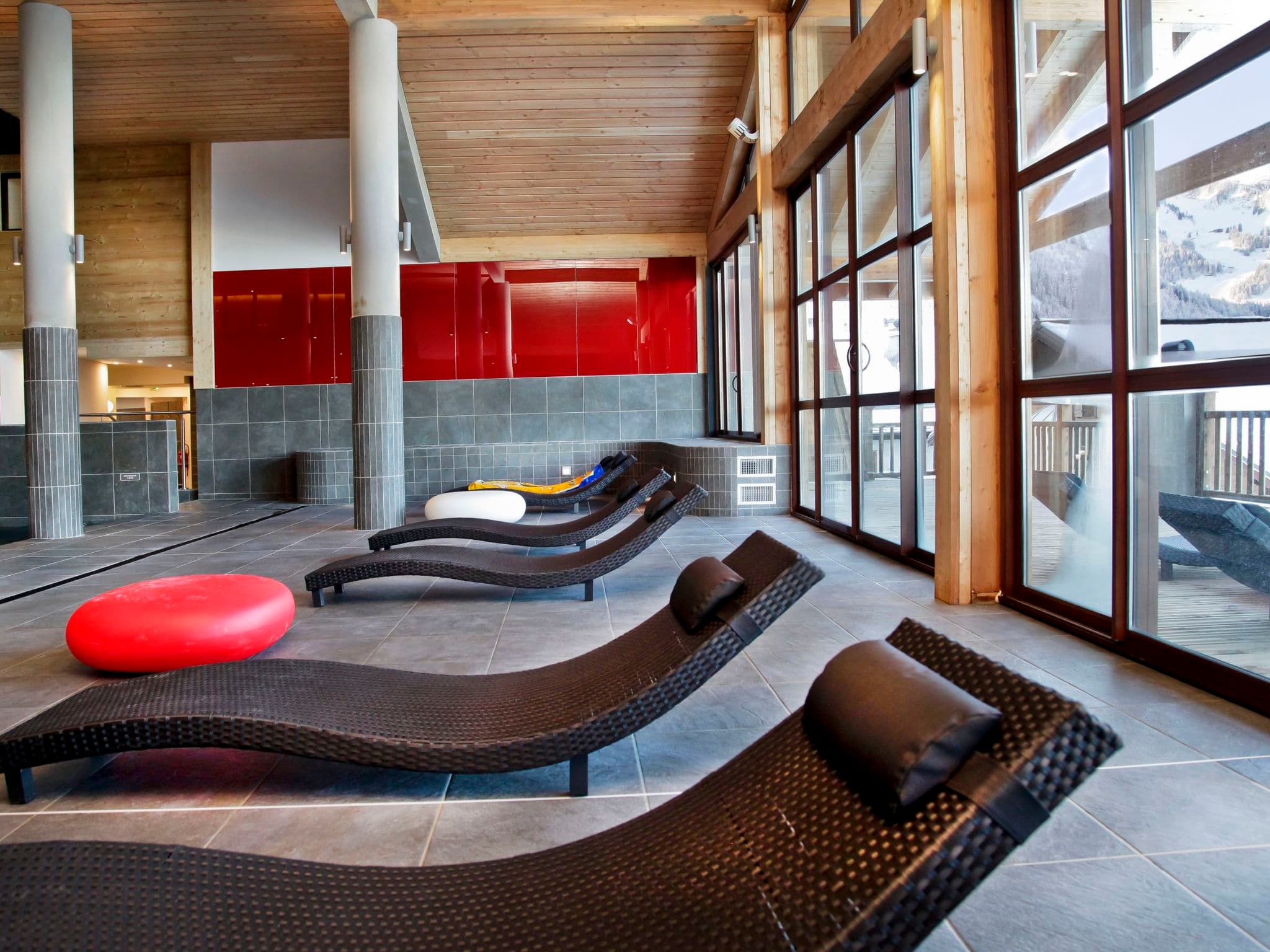 Pool Indoor