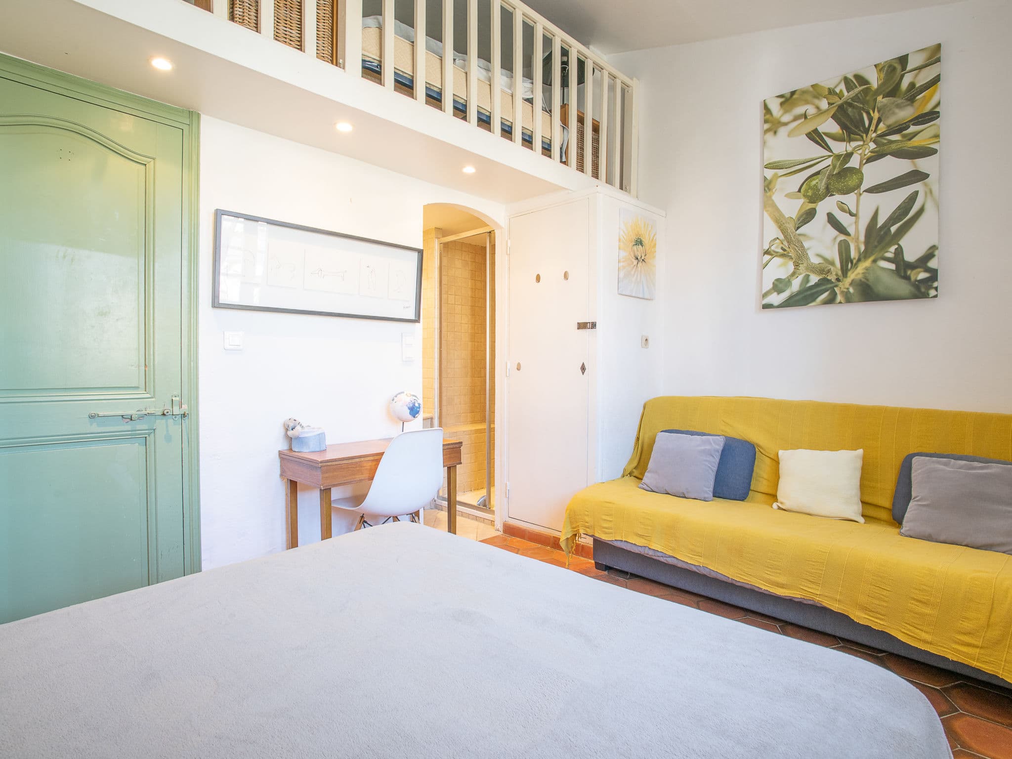 Bedroom
