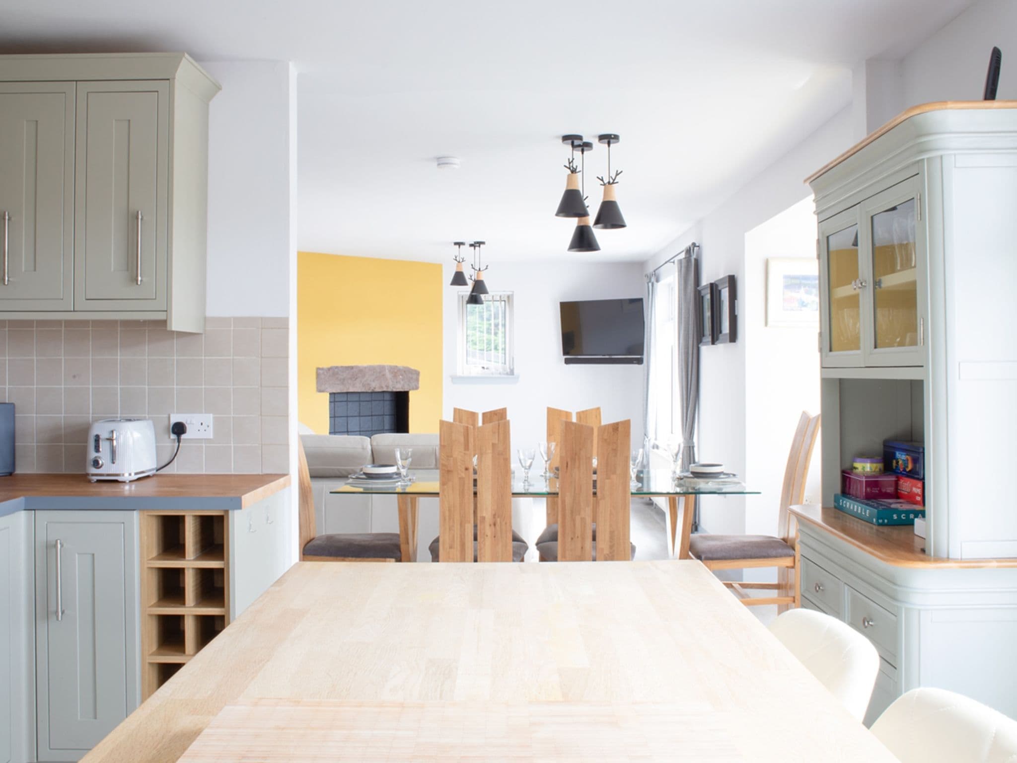 Kitchen / Dining Room