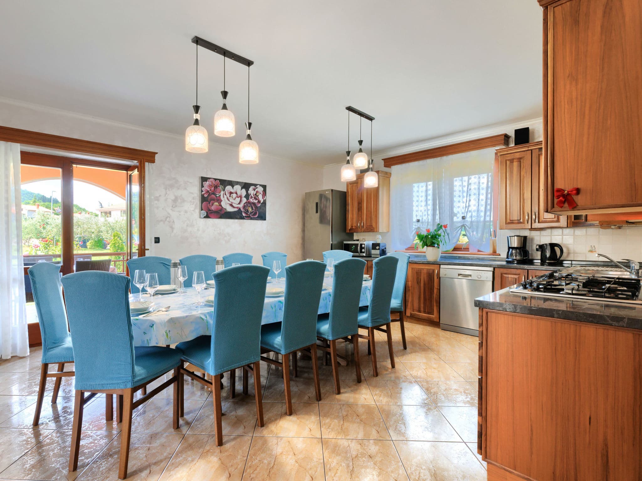 Kitchen / Dining Room