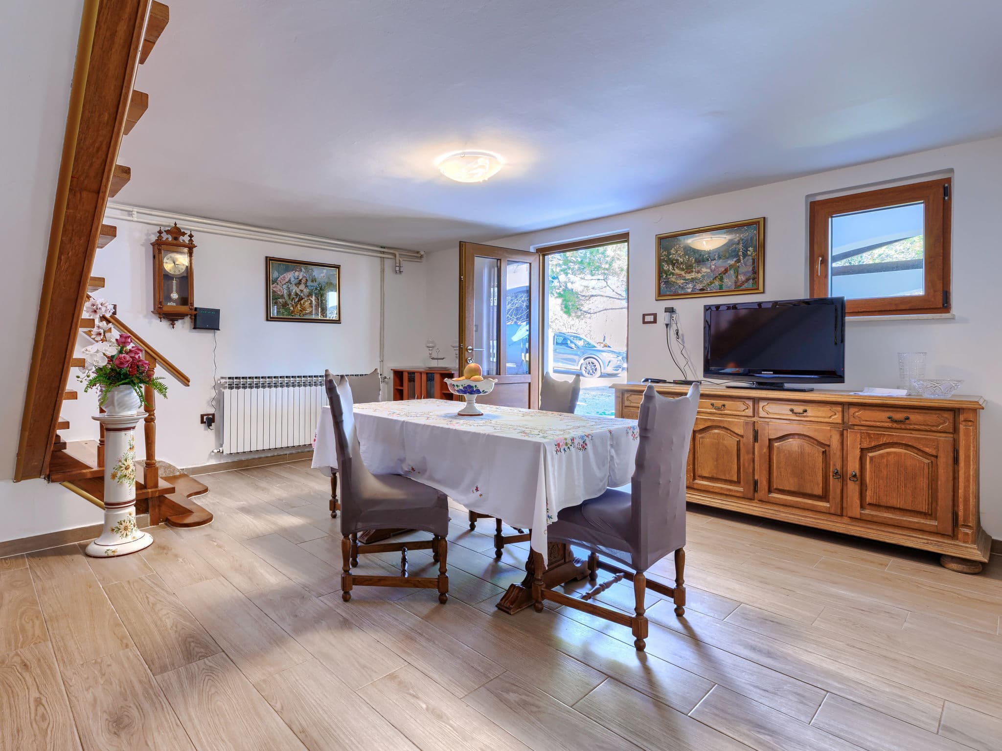 Kitchen / Dining Room