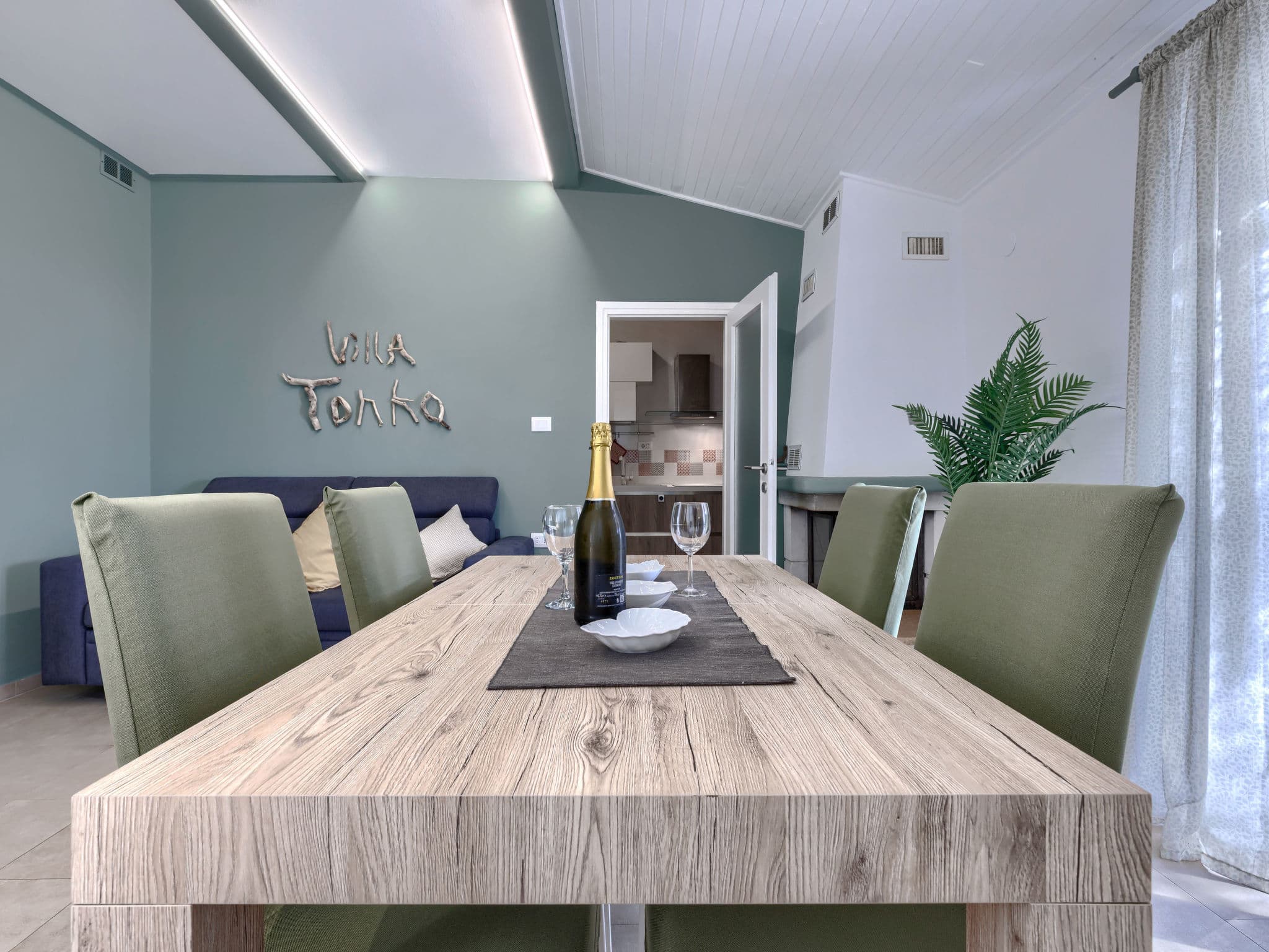 Kitchen / Dining Room