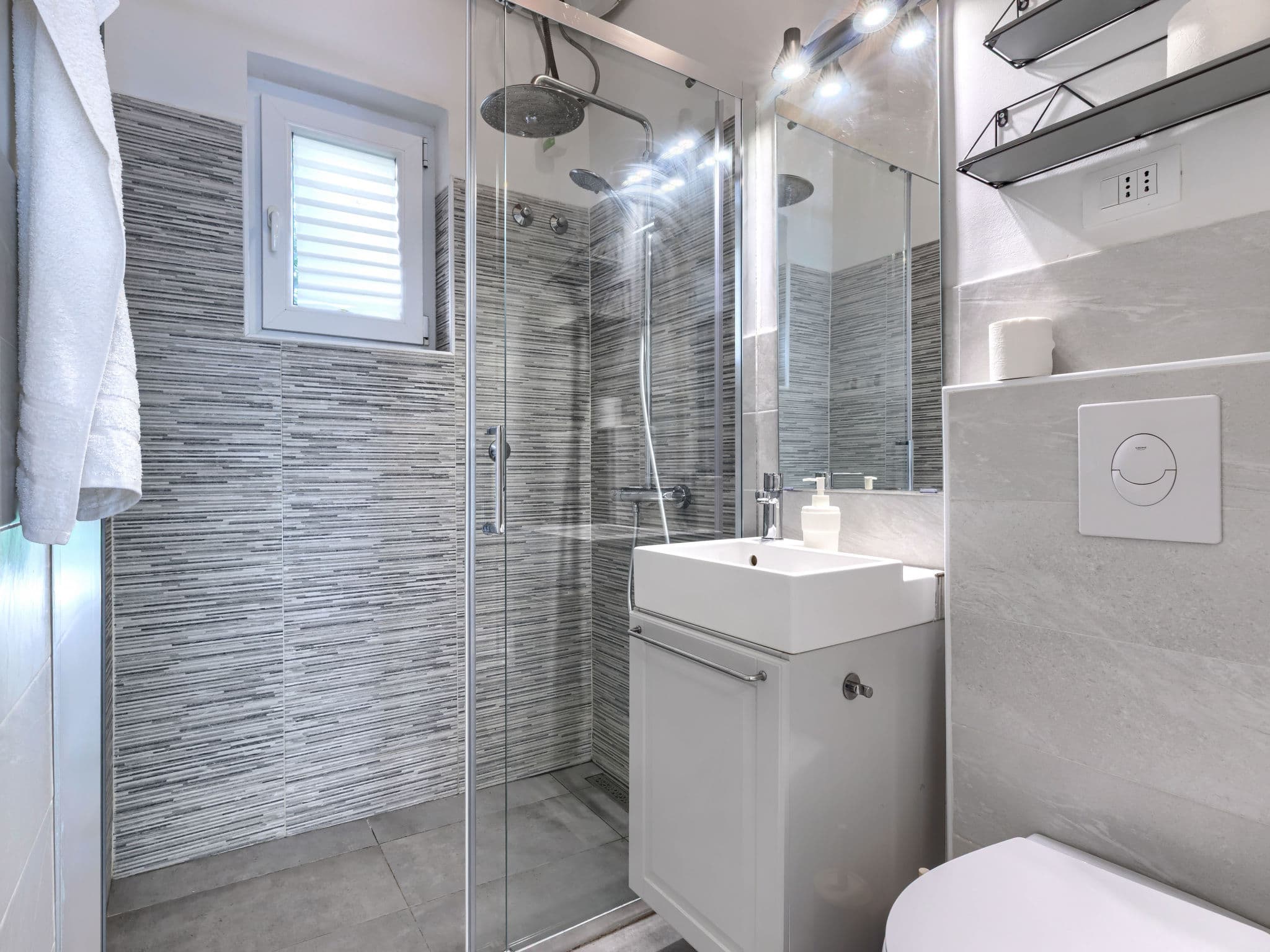Bathroom / Wellness