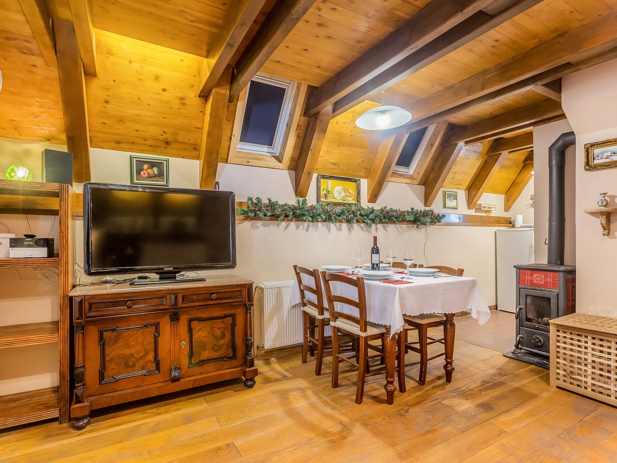 Kitchen / Dining Room