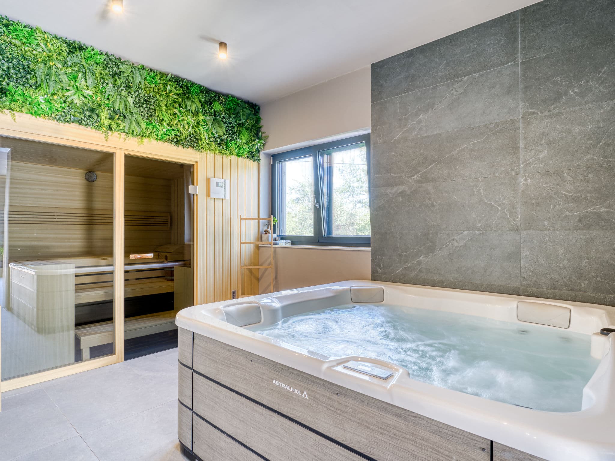 Bathroom / Wellness