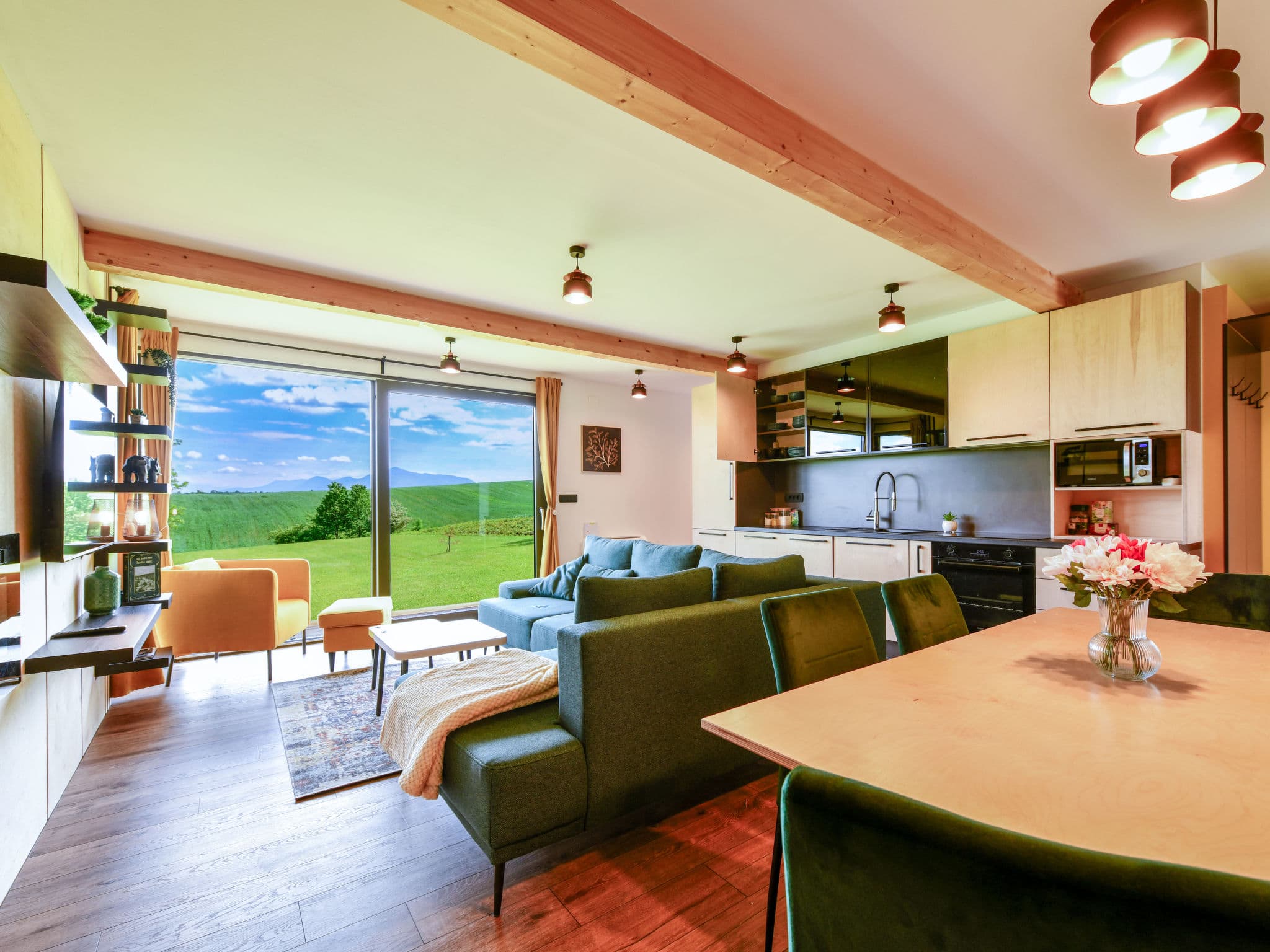 Kitchen / Dining Room