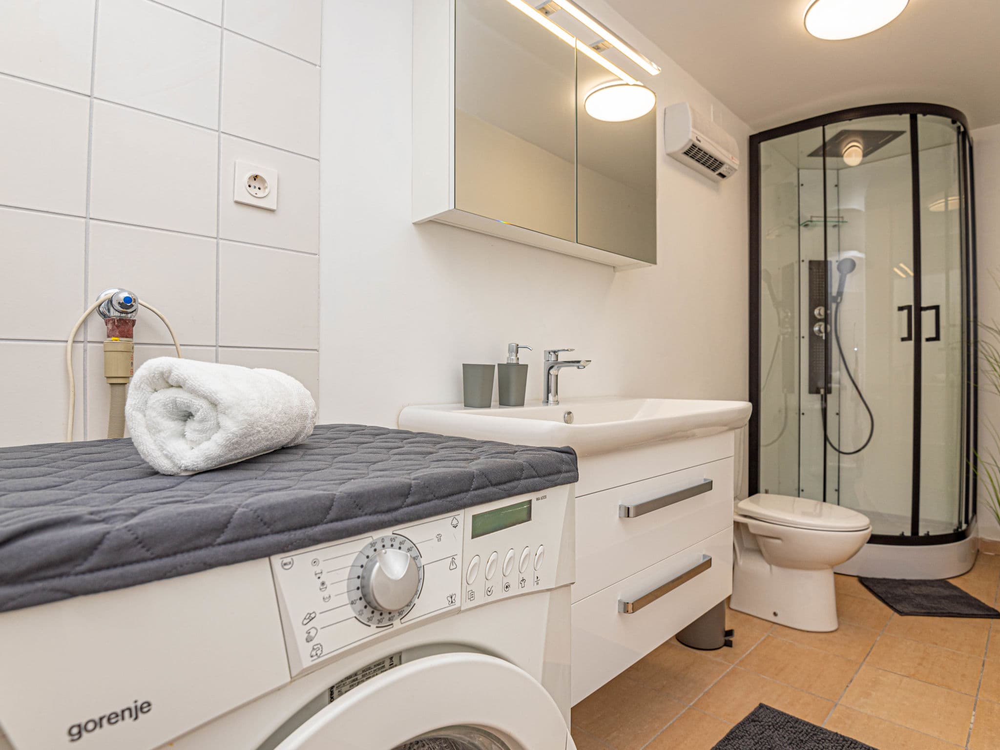 Bathroom / Wellness