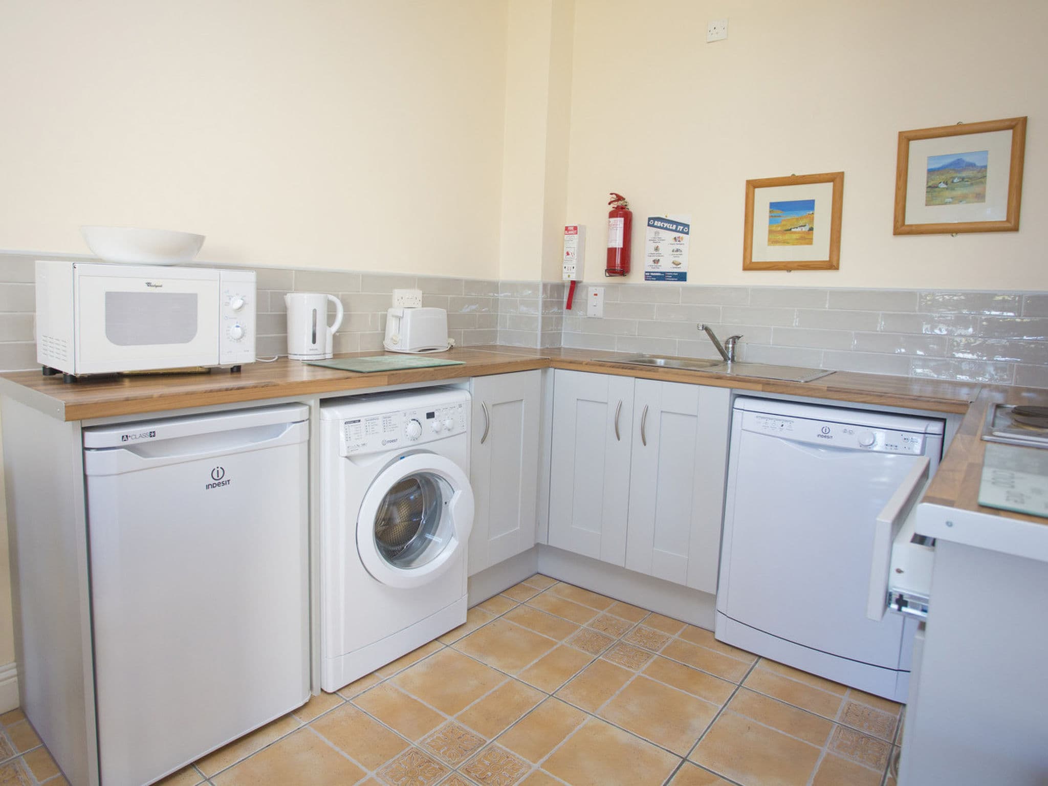 Kitchen / Dining Room