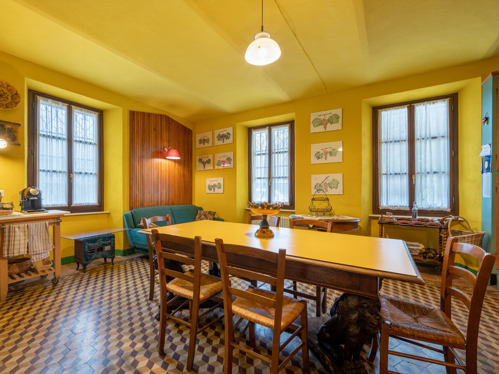 Kitchen / Dining Room