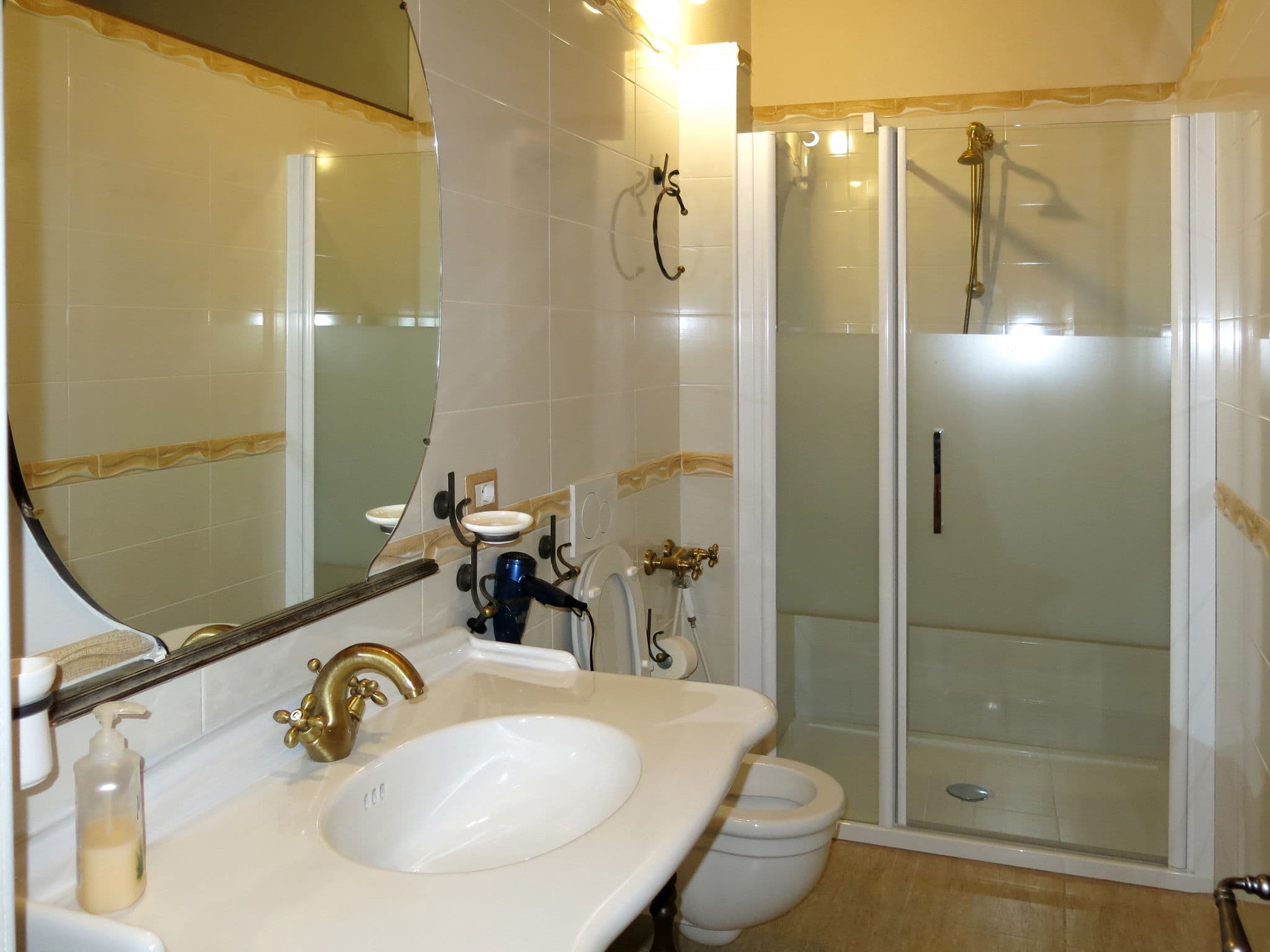 Bathroom / Wellness