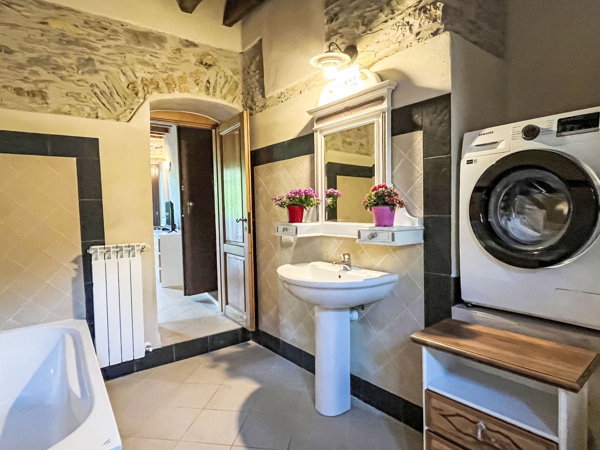 Bathroom / Wellness