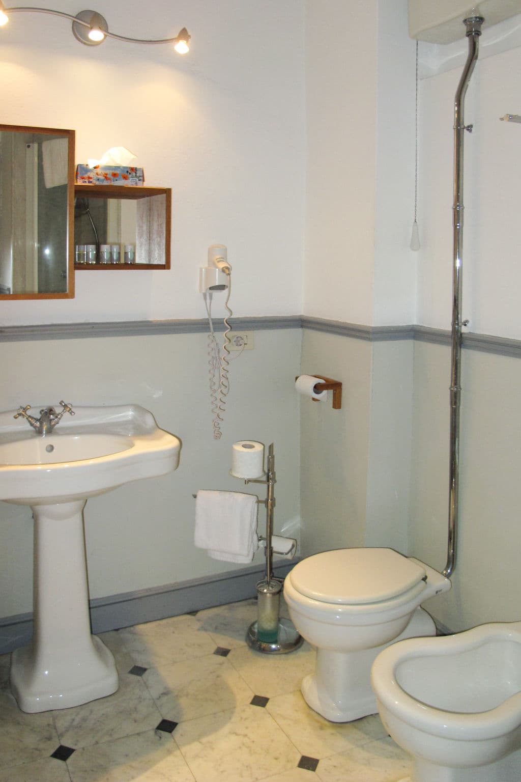 Bathroom / Wellness