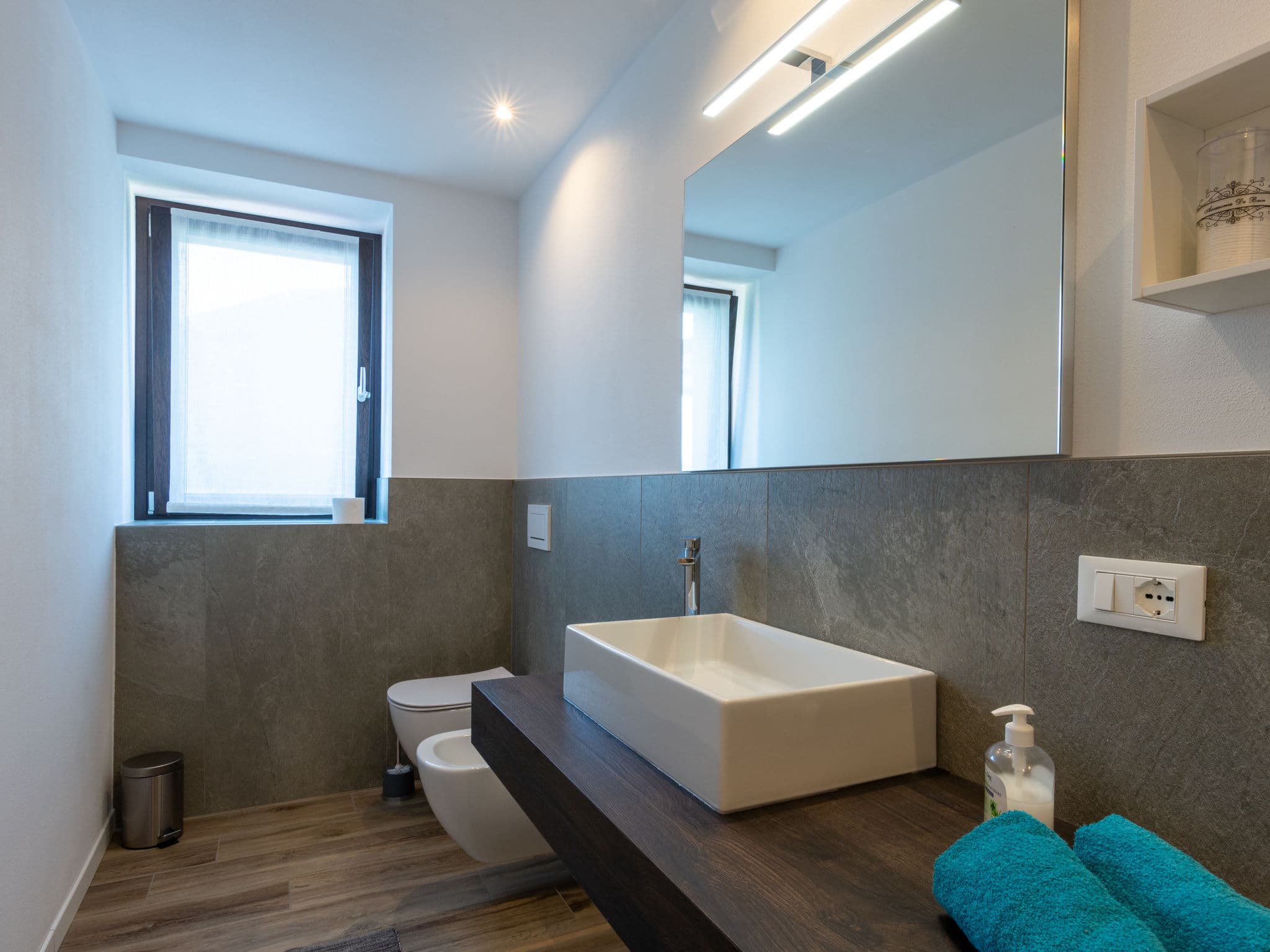 Bathroom / Wellness