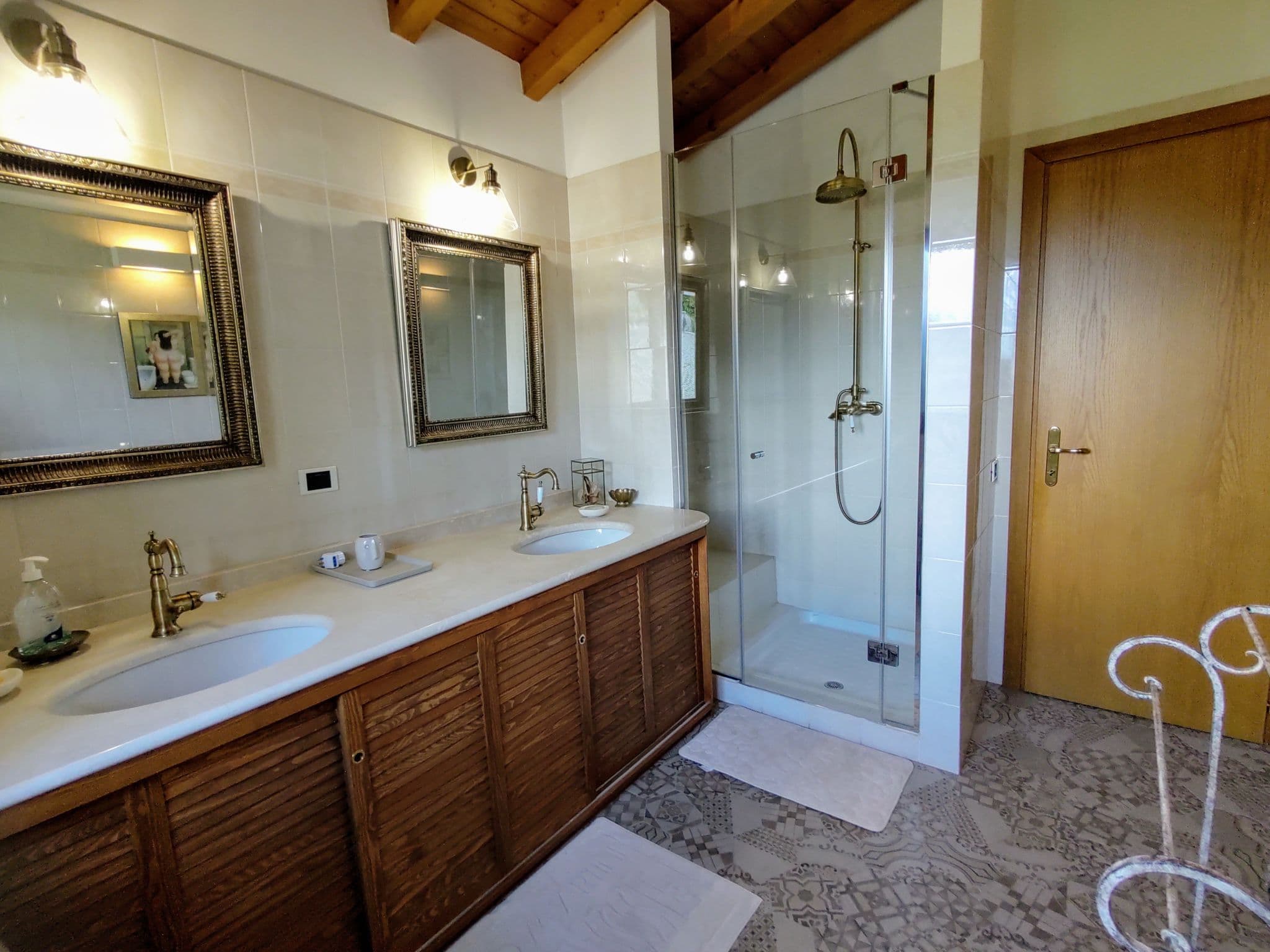 Bathroom / Wellness