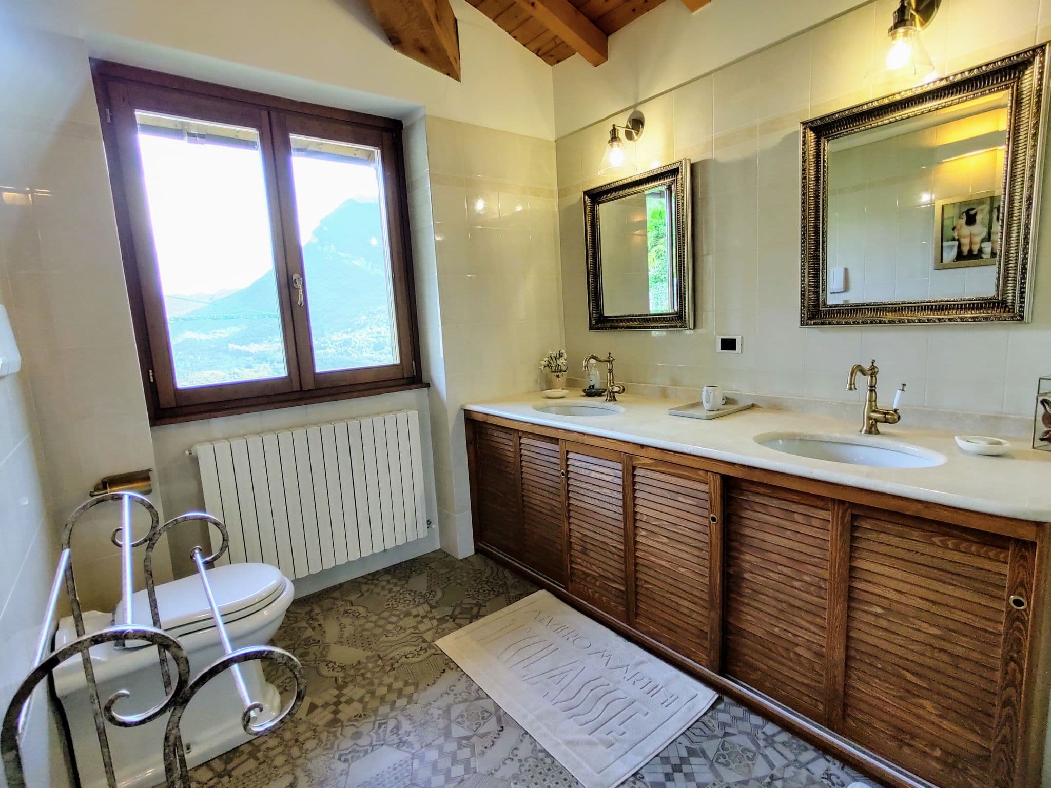 Bathroom / Wellness