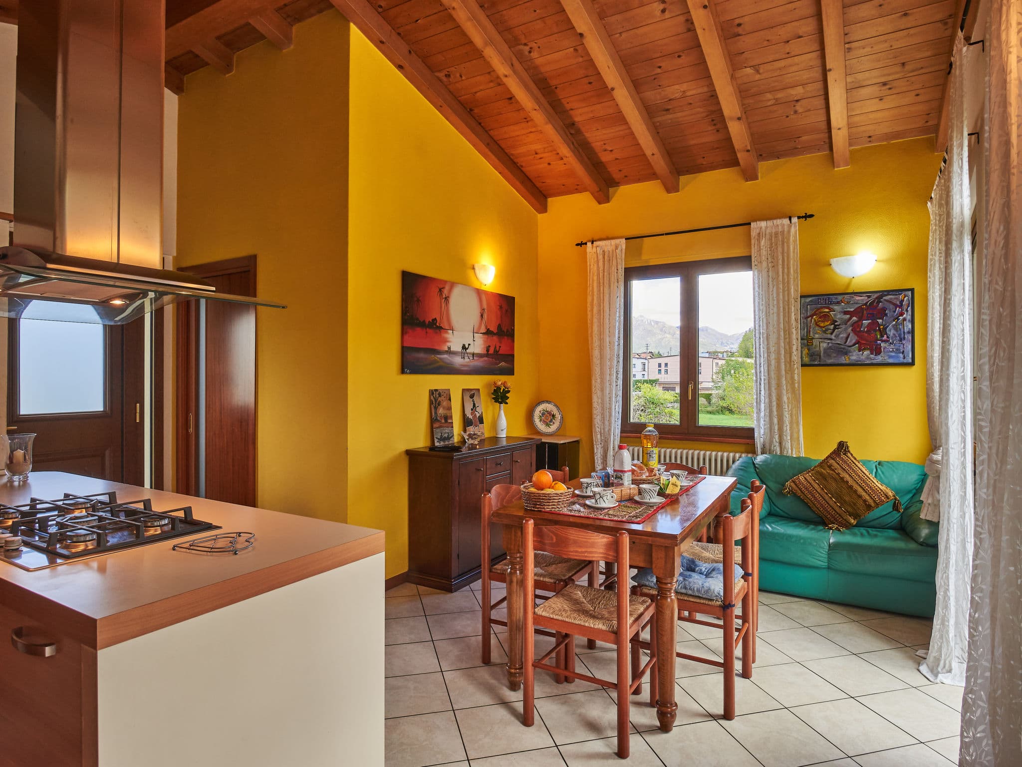 Kitchen / Dining Room