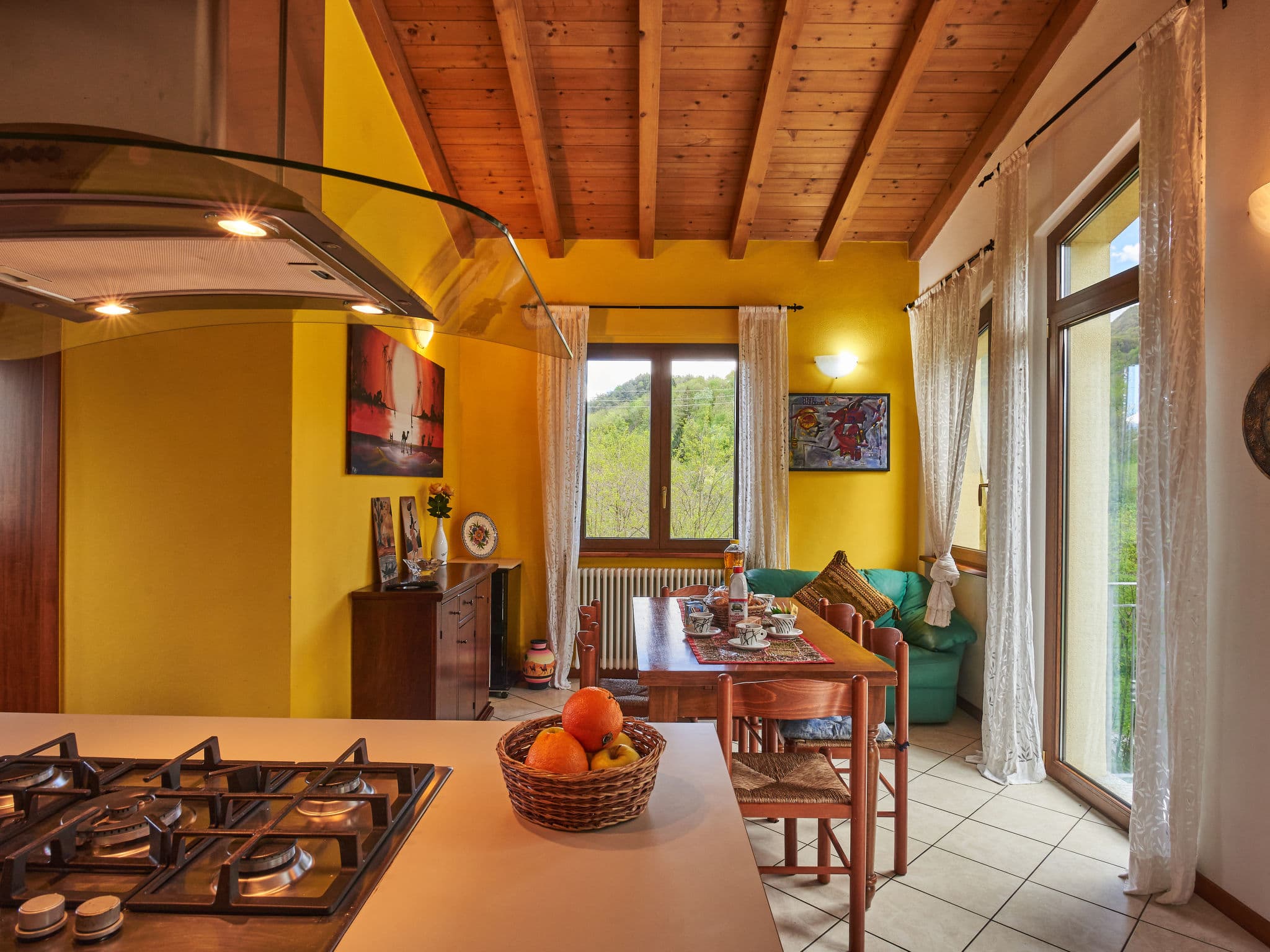 Kitchen / Dining Room