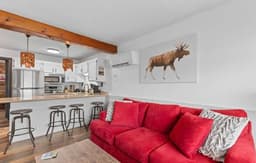 The Linder Loft | Golf Course, Storyland and Pool!