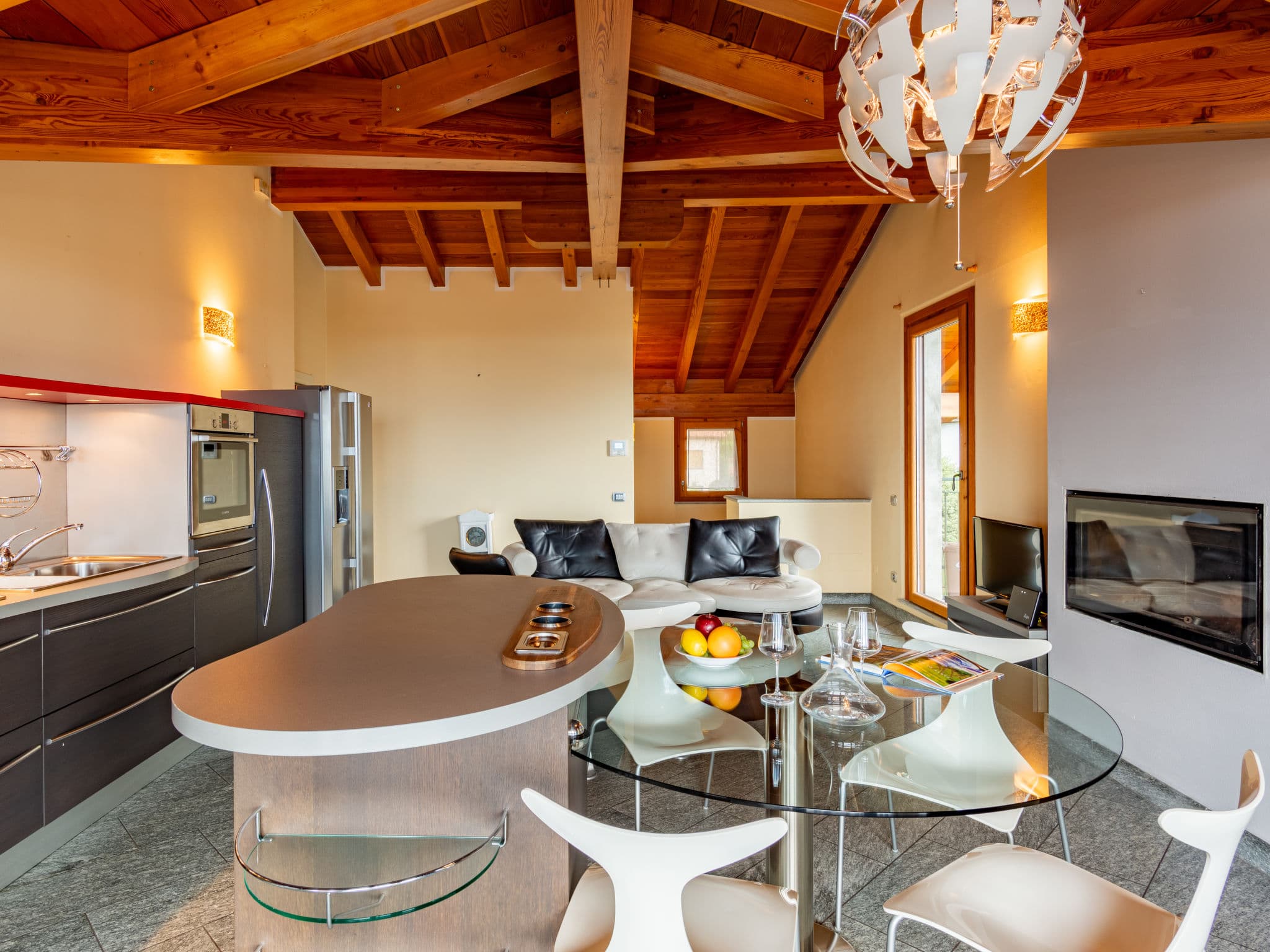 Kitchen / Dining Room
