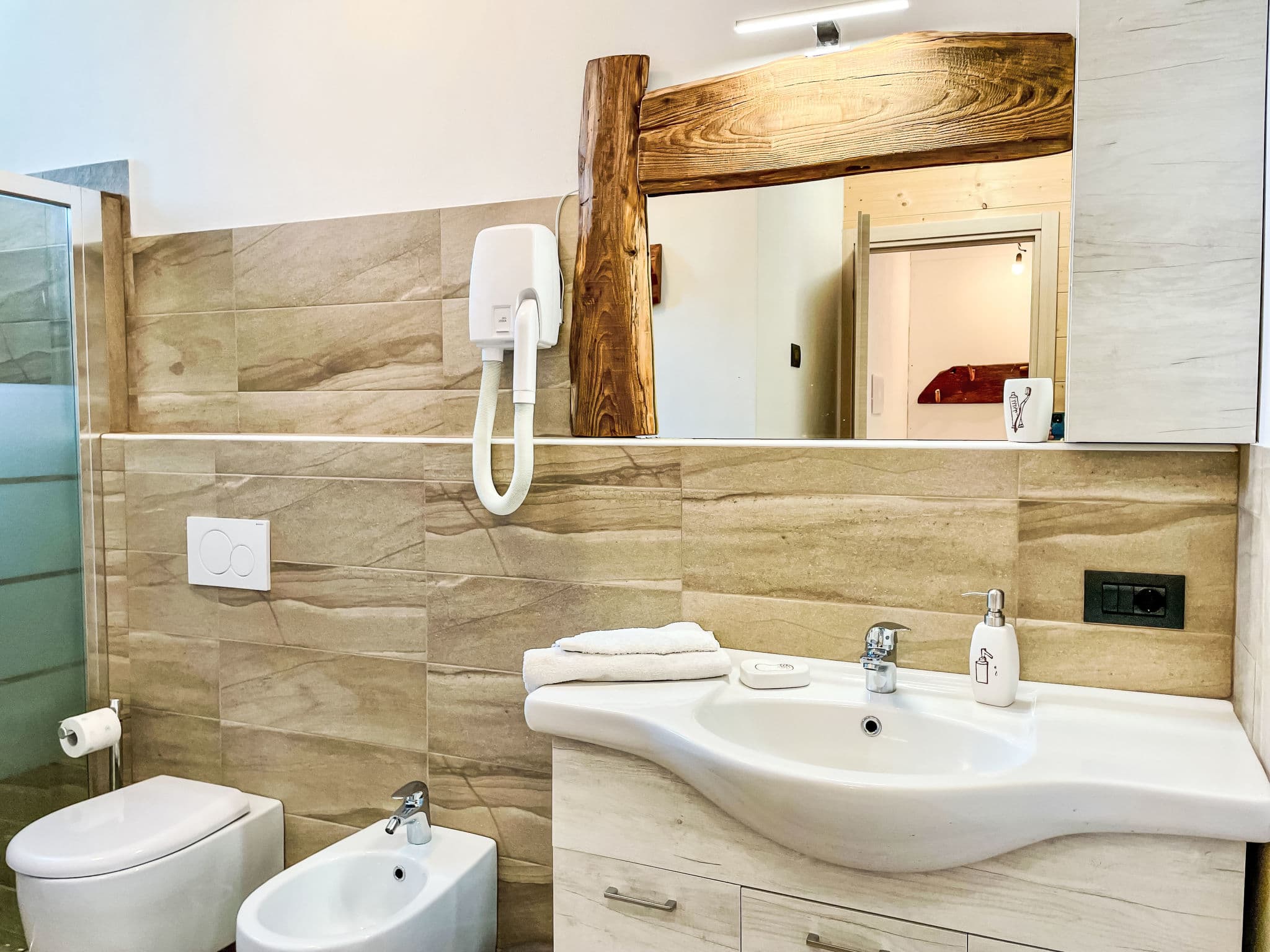 Bathroom / Wellness