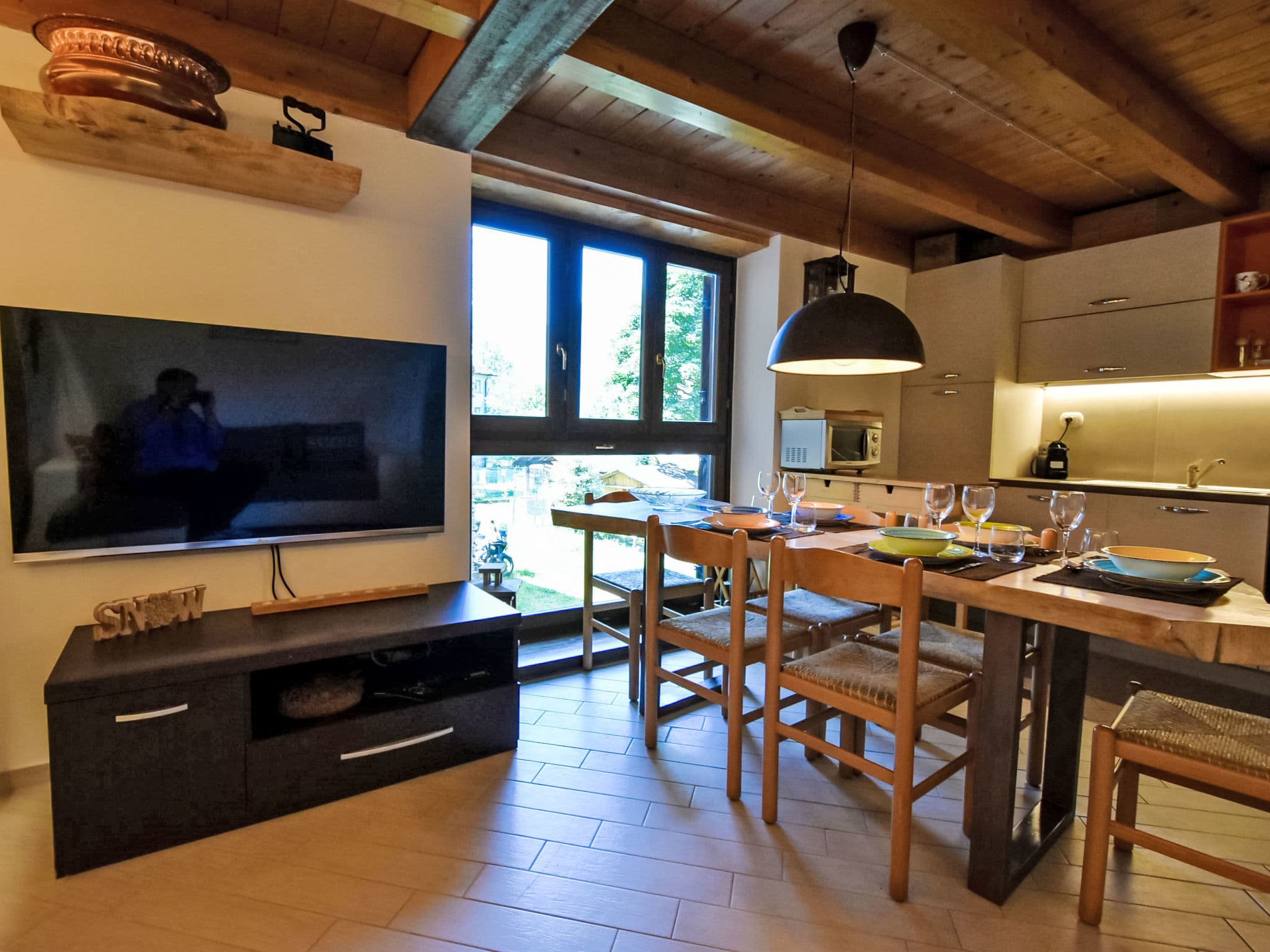 Kitchen / Dining Room
