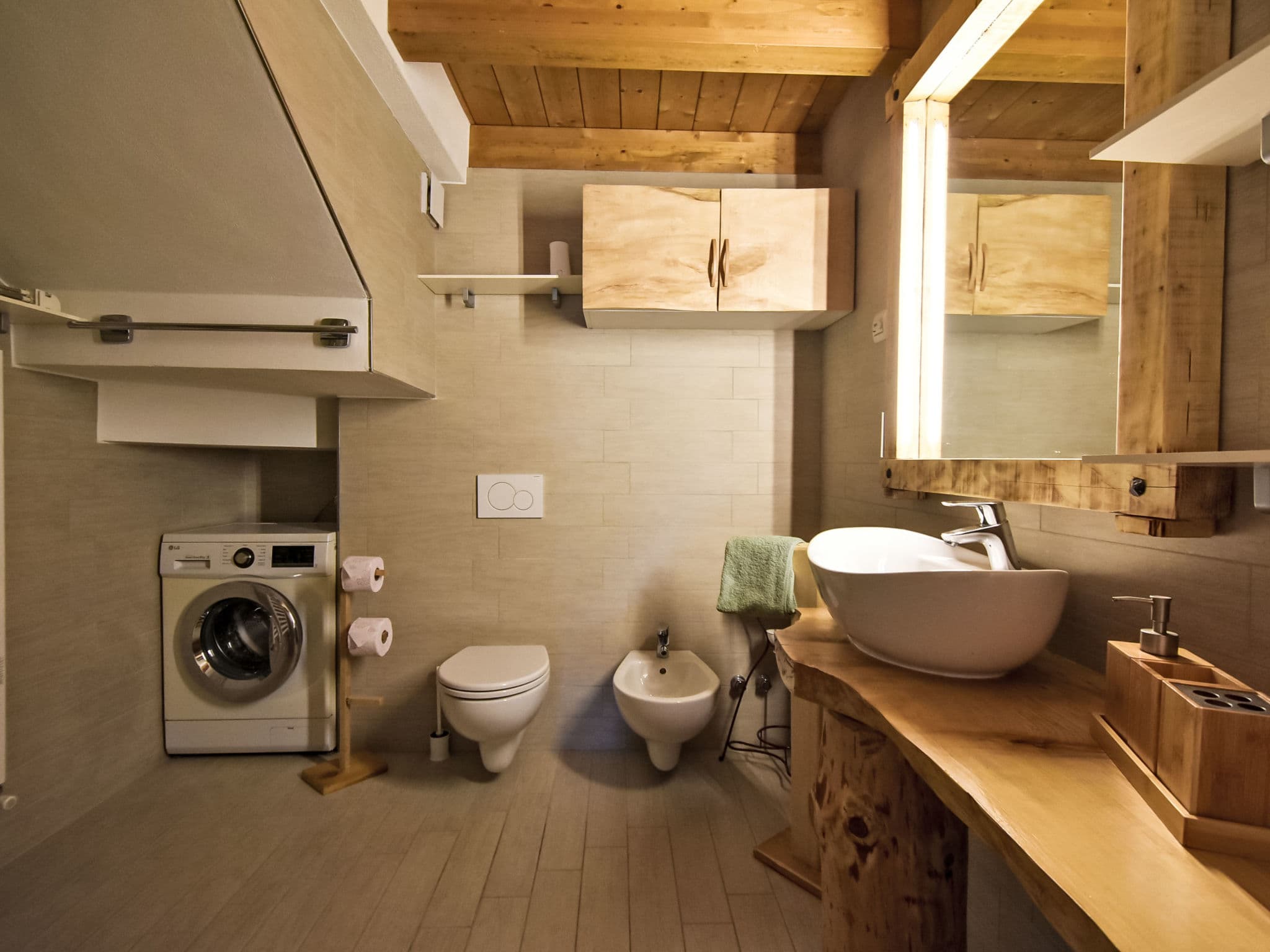 Bathroom / Wellness