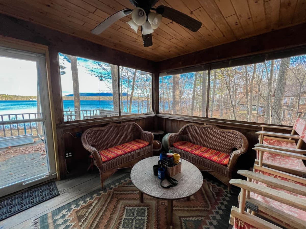 screened in porch!