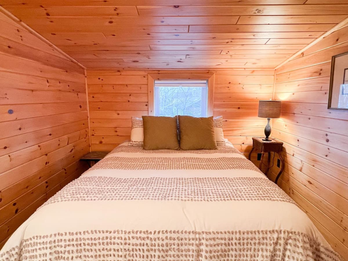 queen room #2
