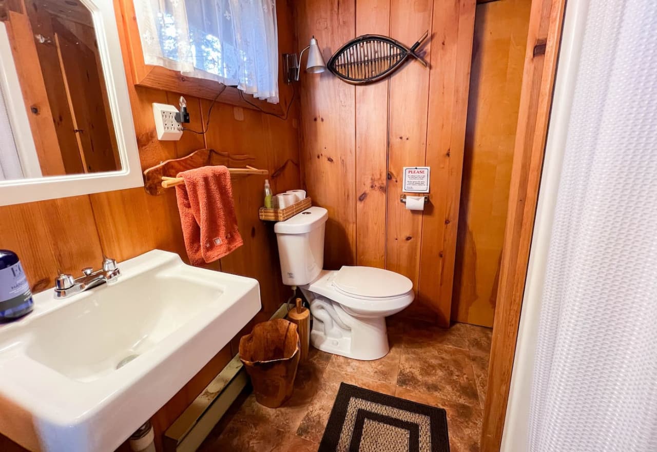 Full bathroom #a 2