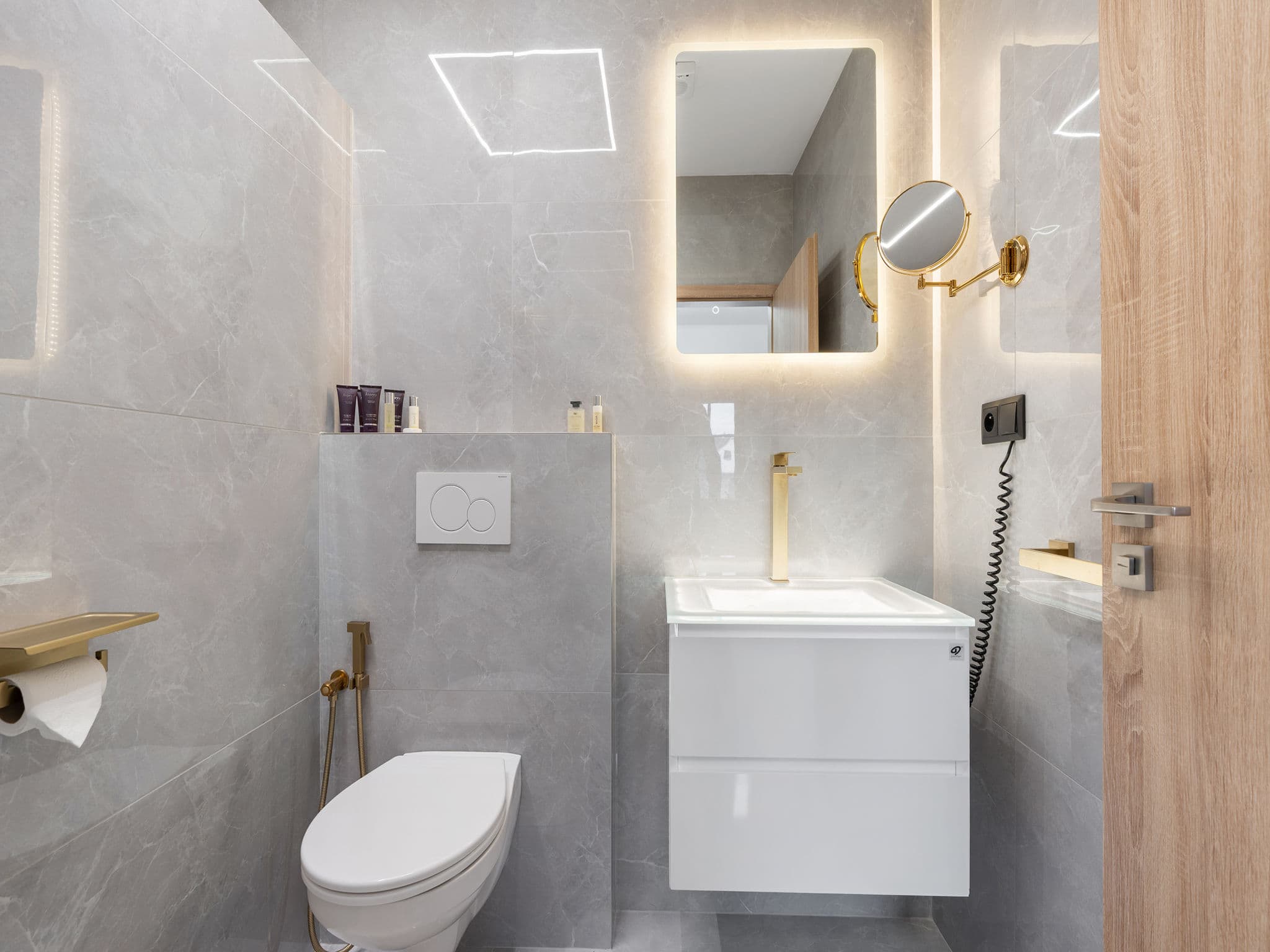 Bathroom / Wellness