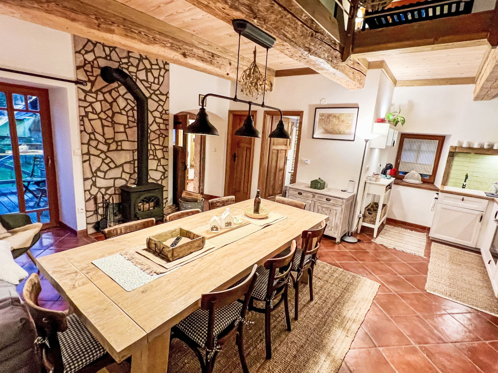 Kitchen / Dining Room