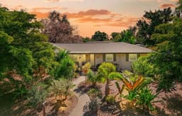 Siesta Gardens | Outdoor Oasis, Game Room, Central