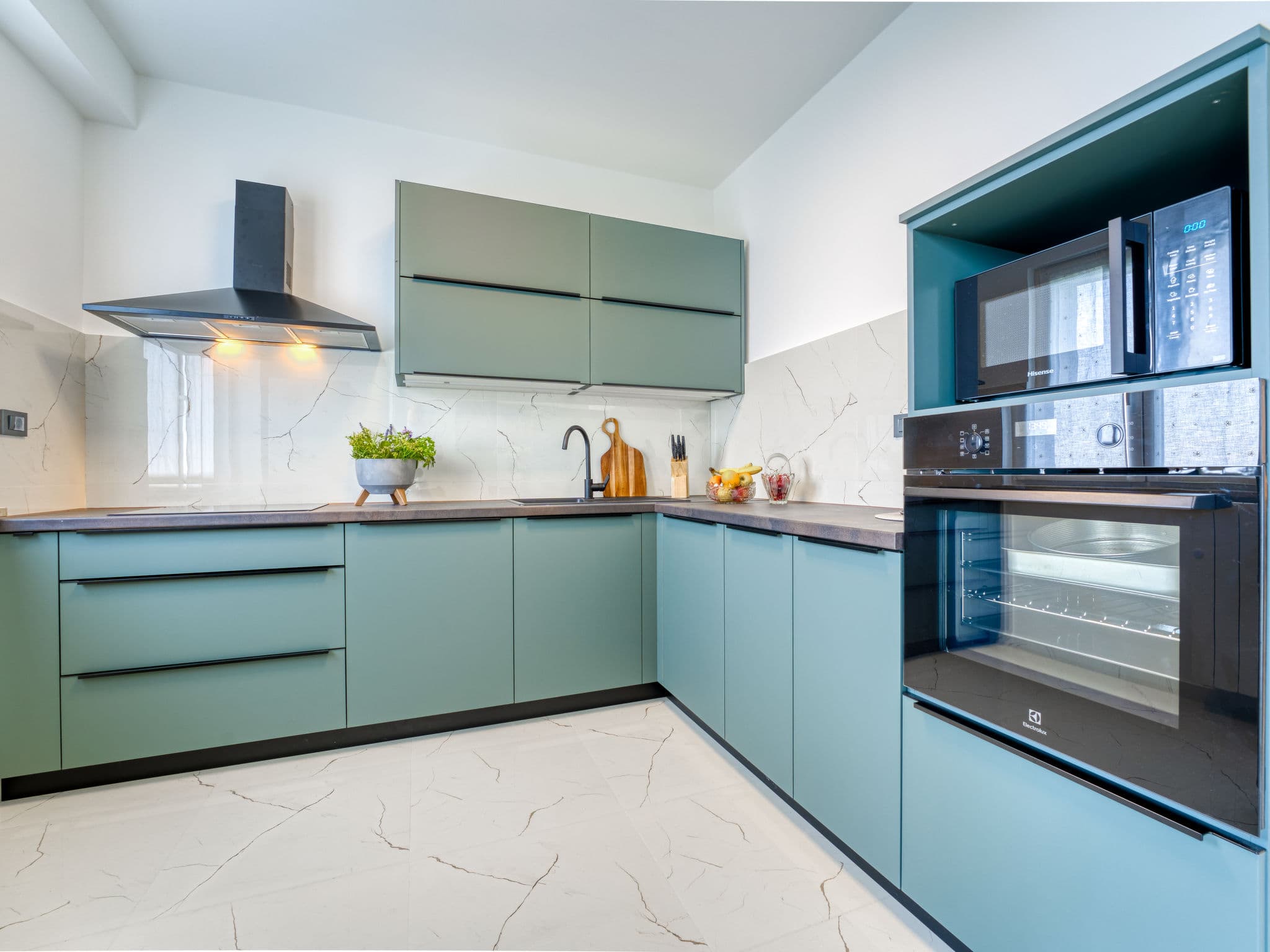 Kitchen / Dining Room