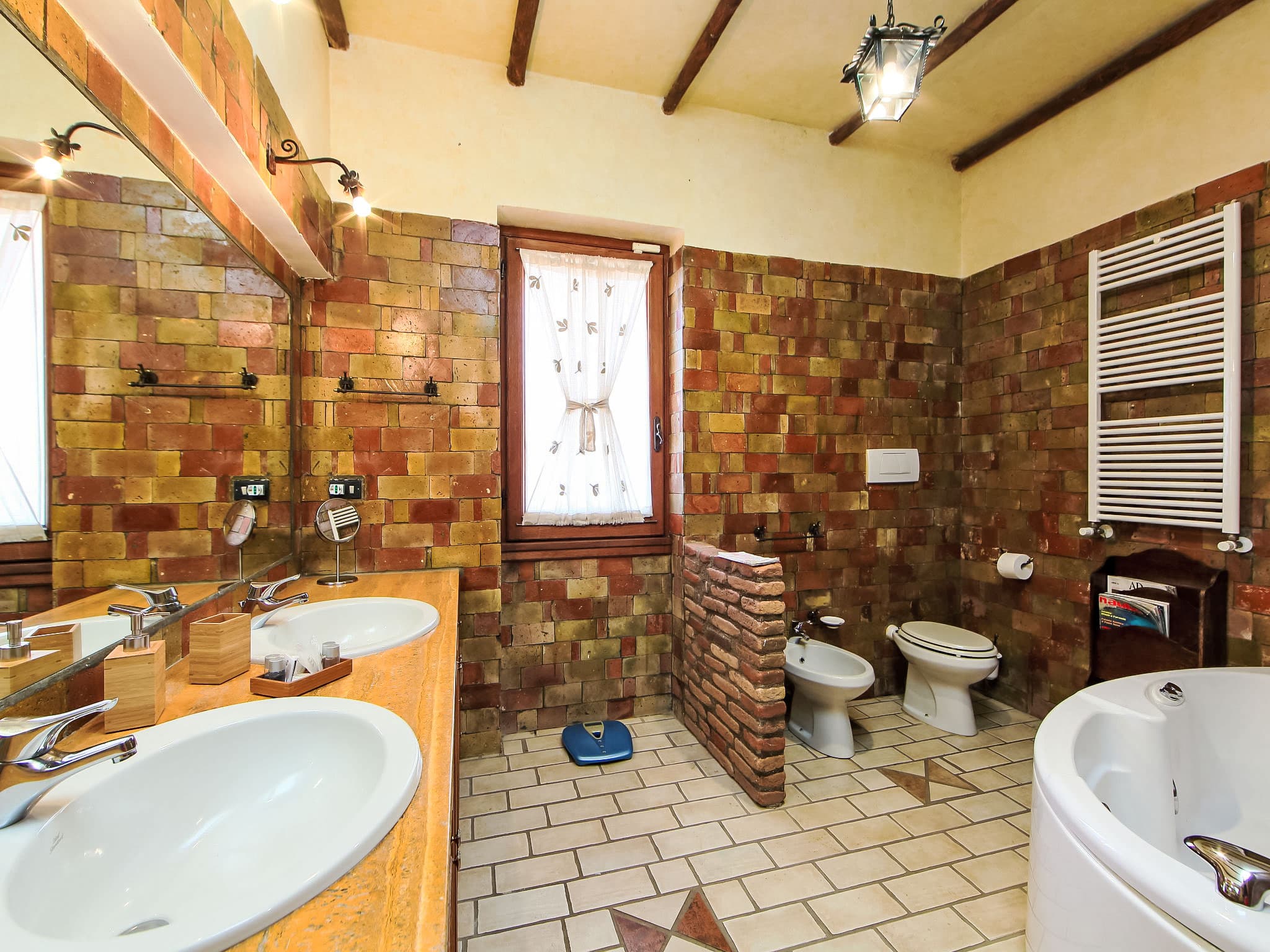 Bathroom / Wellness