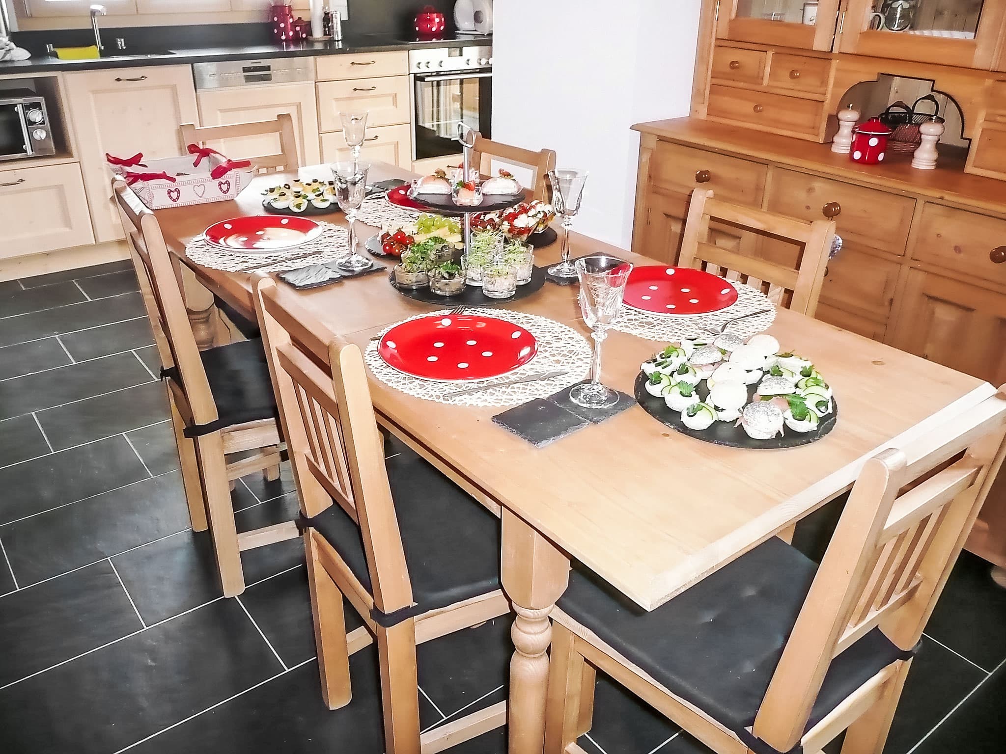 Kitchen / Dining Room