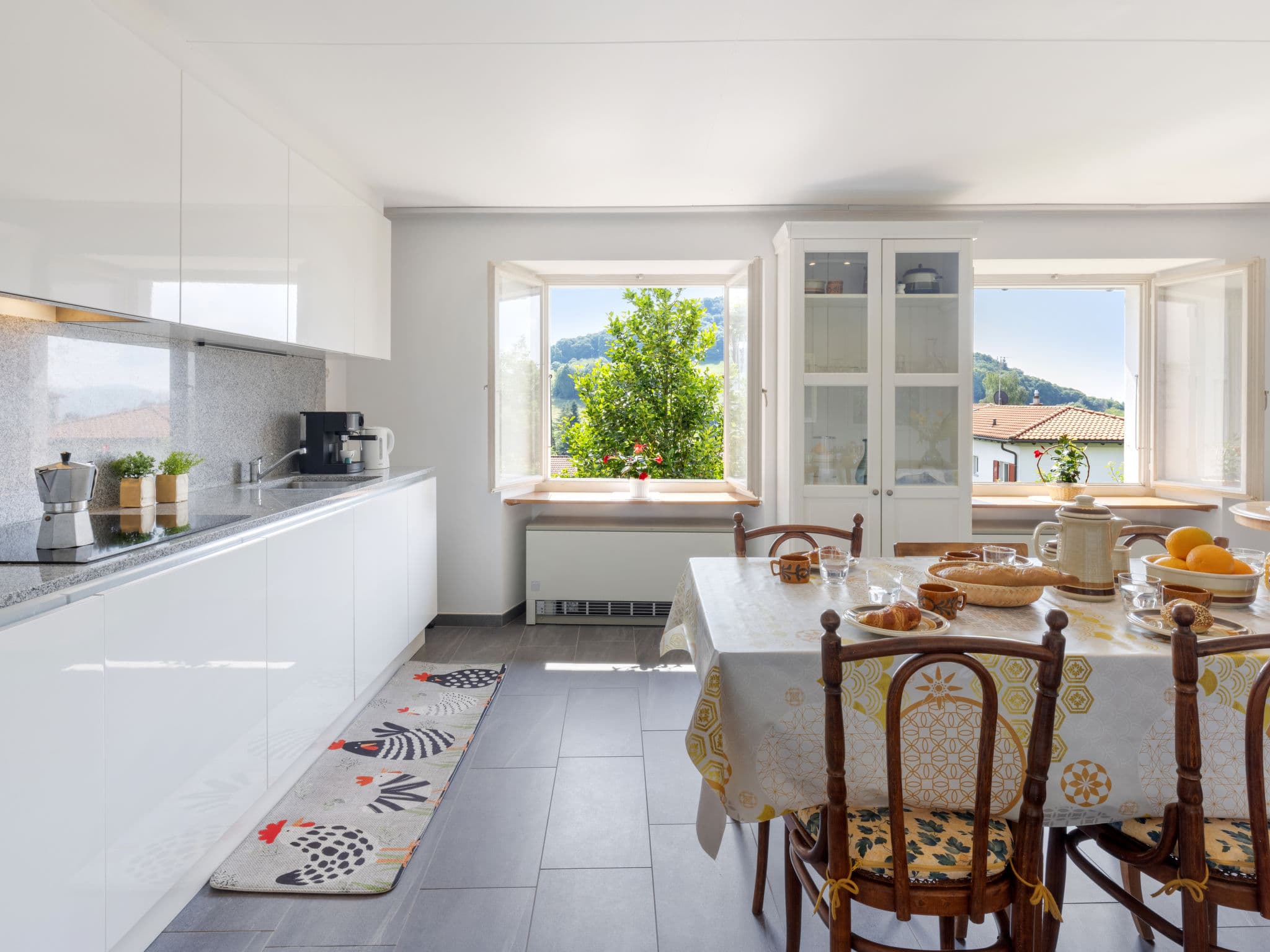 Kitchen / Dining Room