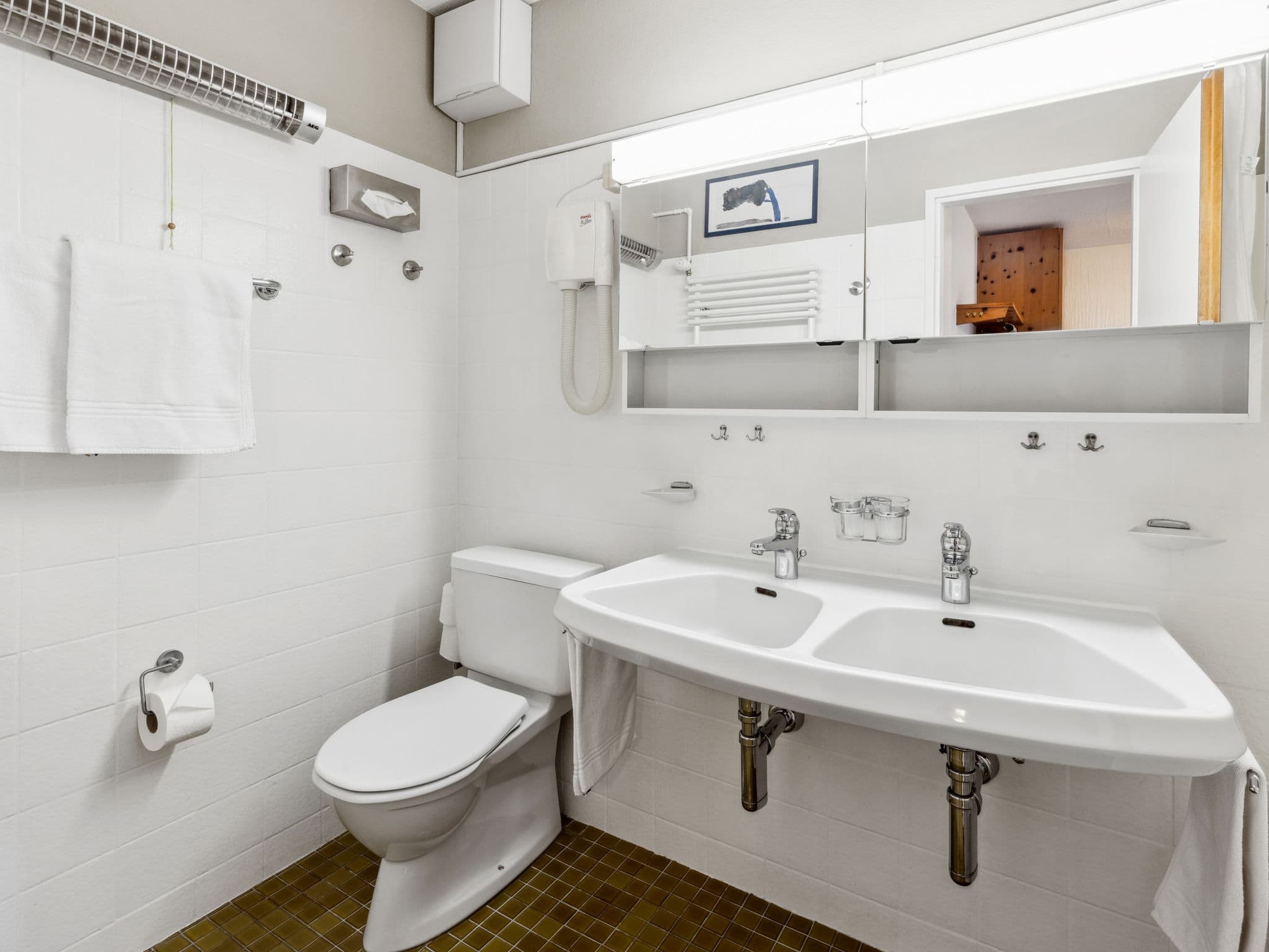Bathroom / Wellness