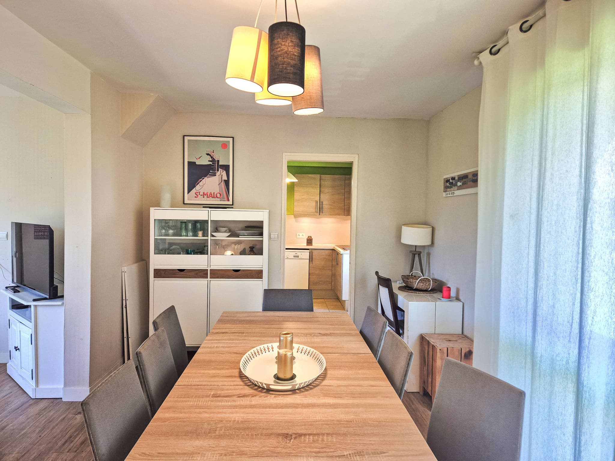 Kitchen / Dining Room