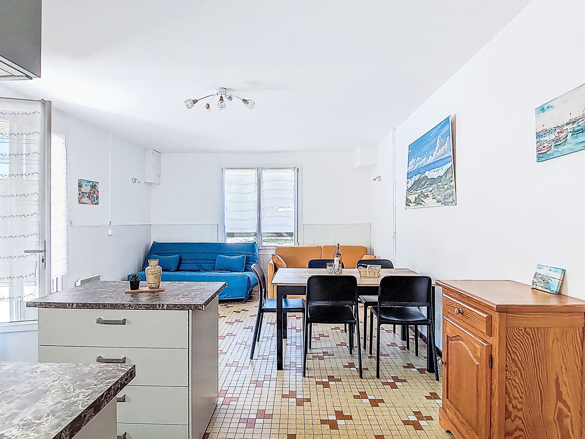 Kitchen / Dining Room