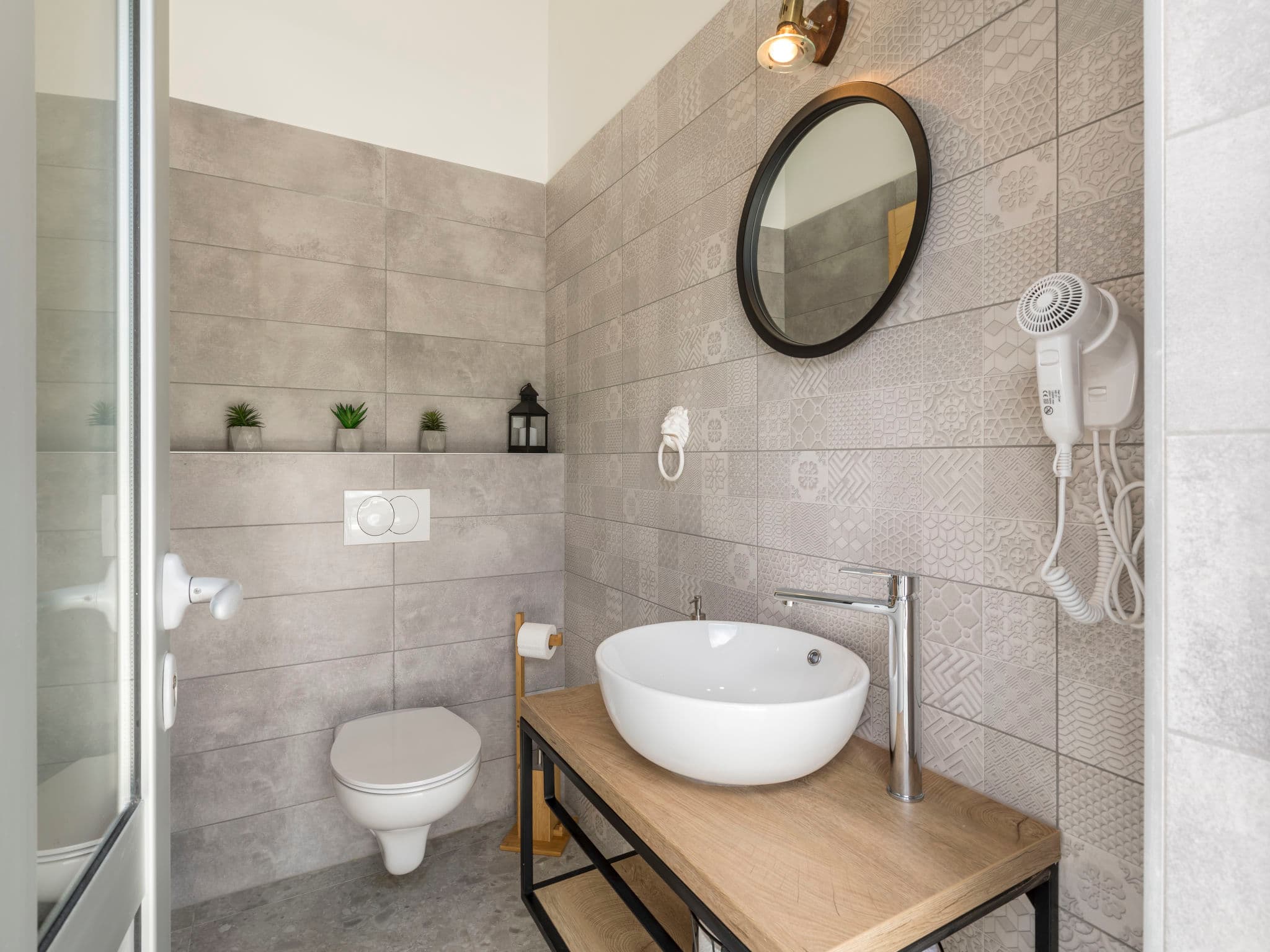 Bathroom / Wellness