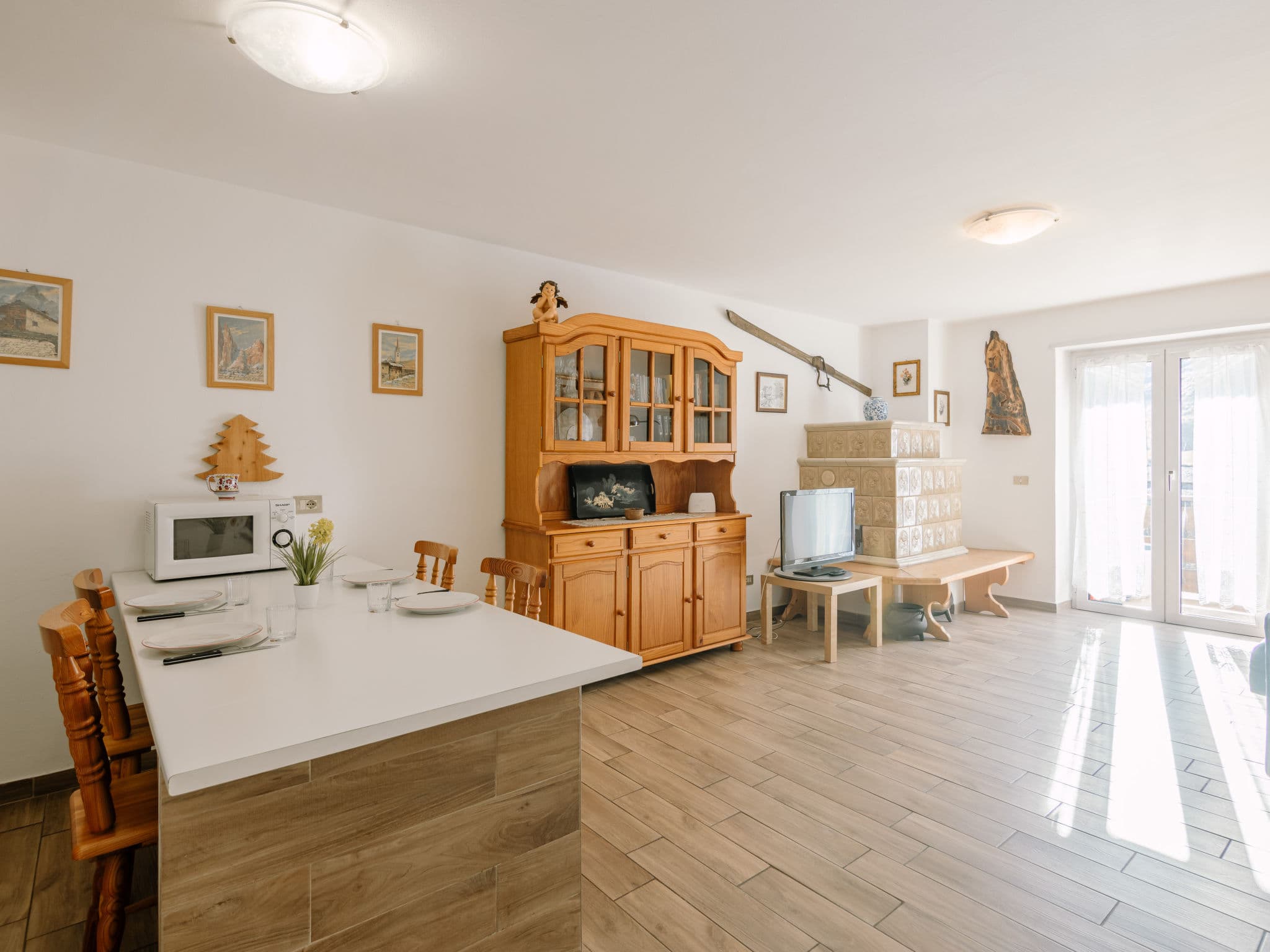 Kitchen / Dining Room