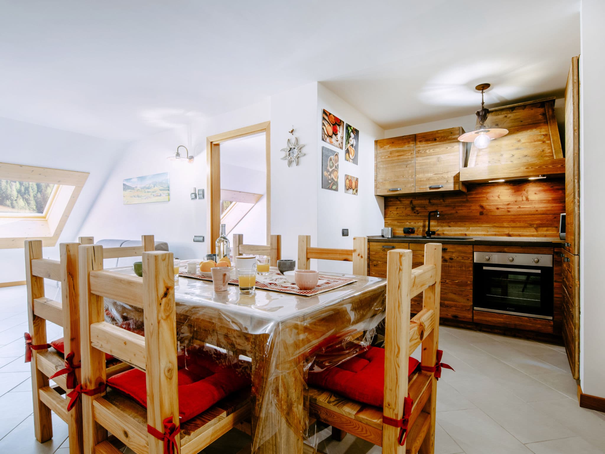 Kitchen / Dining Room