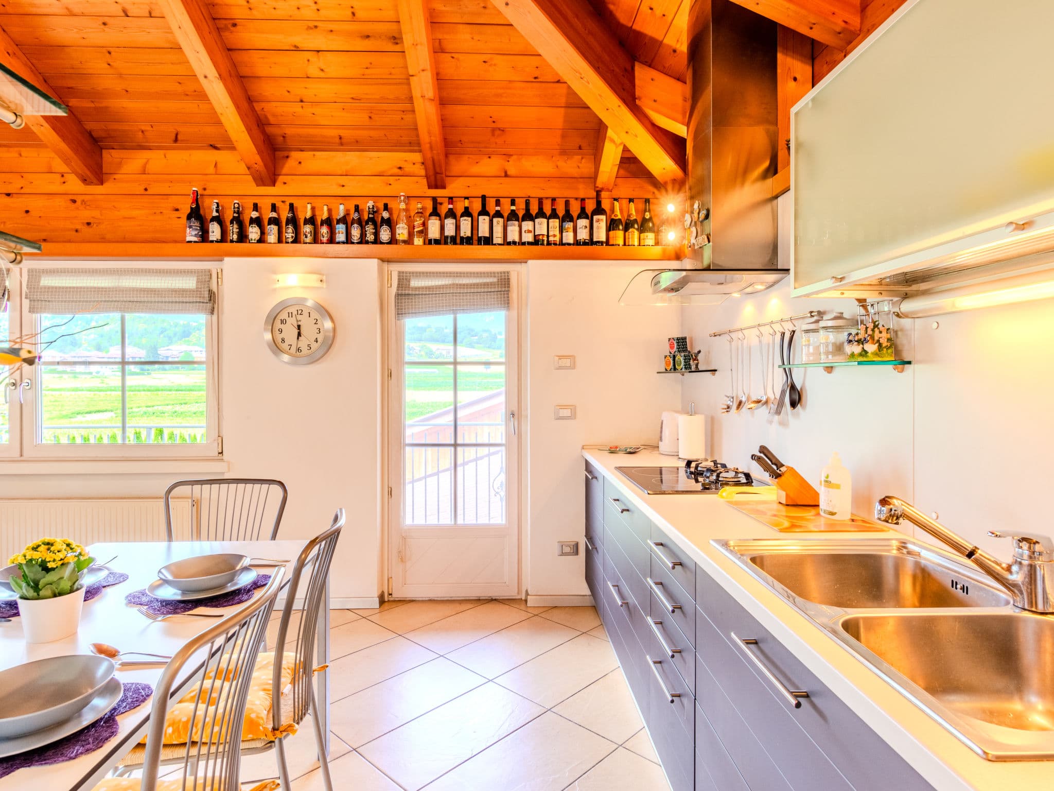 Kitchen / Dining Room