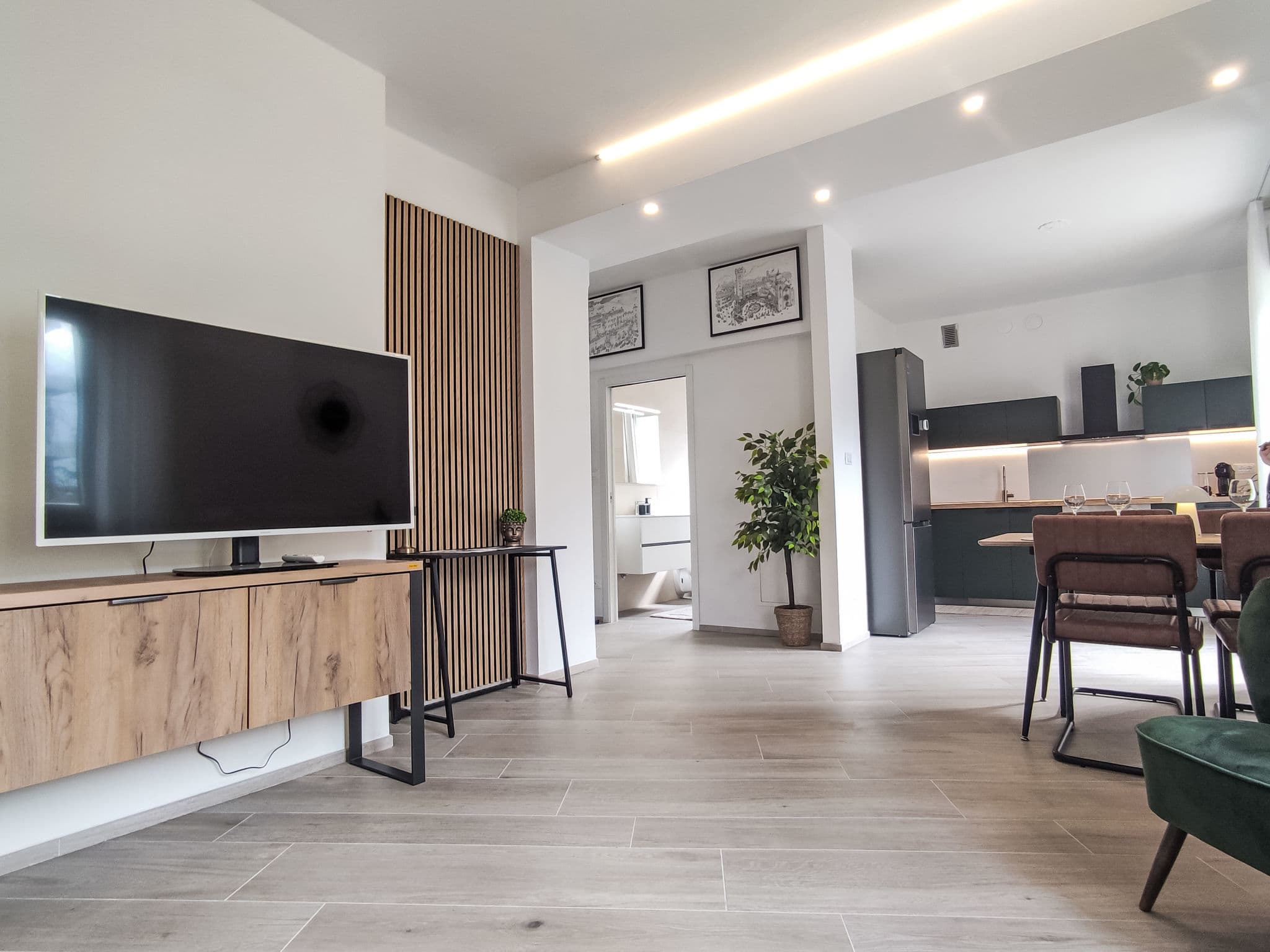 Kitchen / Dining Room