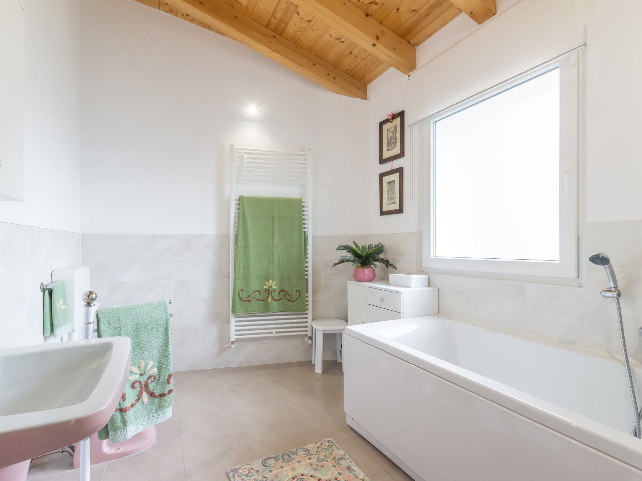 Bathroom / Wellness