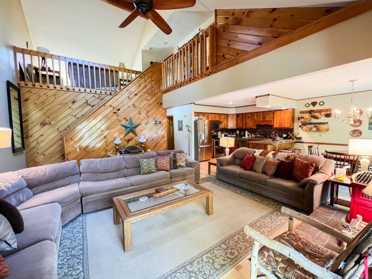 Spacious North Conway Home | Home Theater + Games